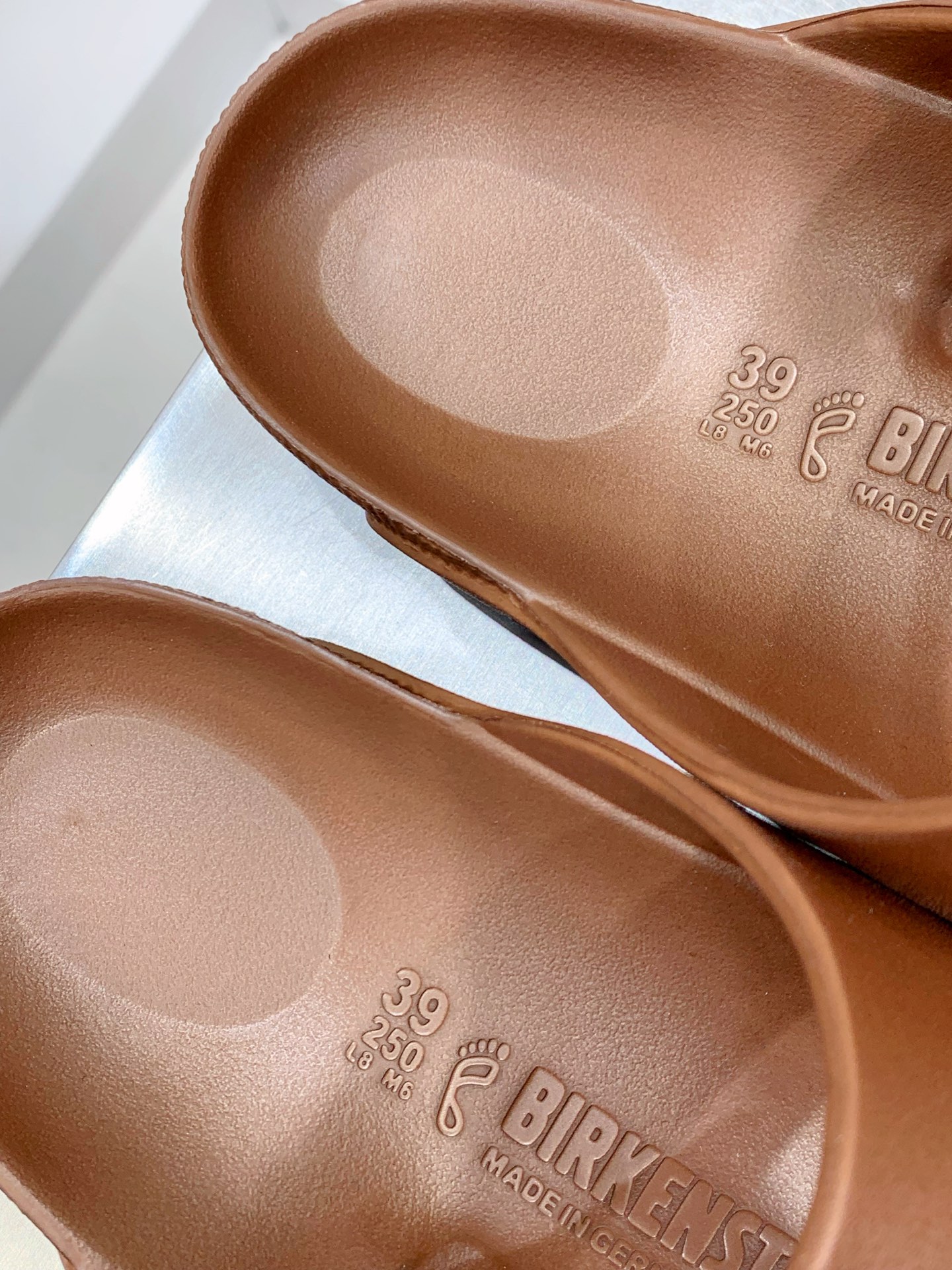 Calvin Klein Sandals S