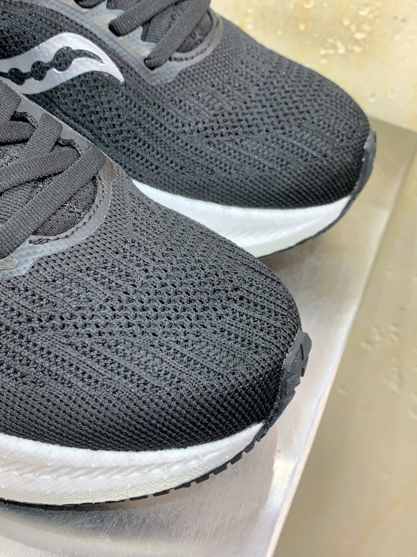 Basic Shoes Breathable M-s