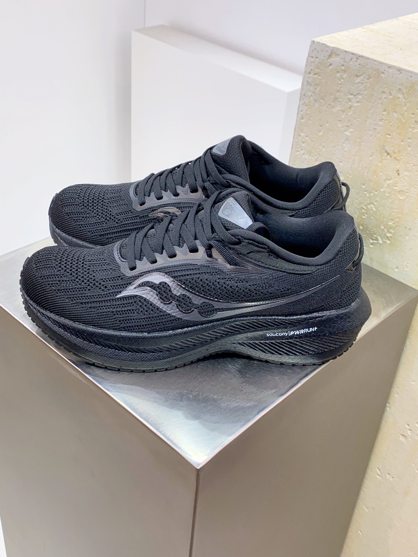 Basic Shoes Breathable M-s