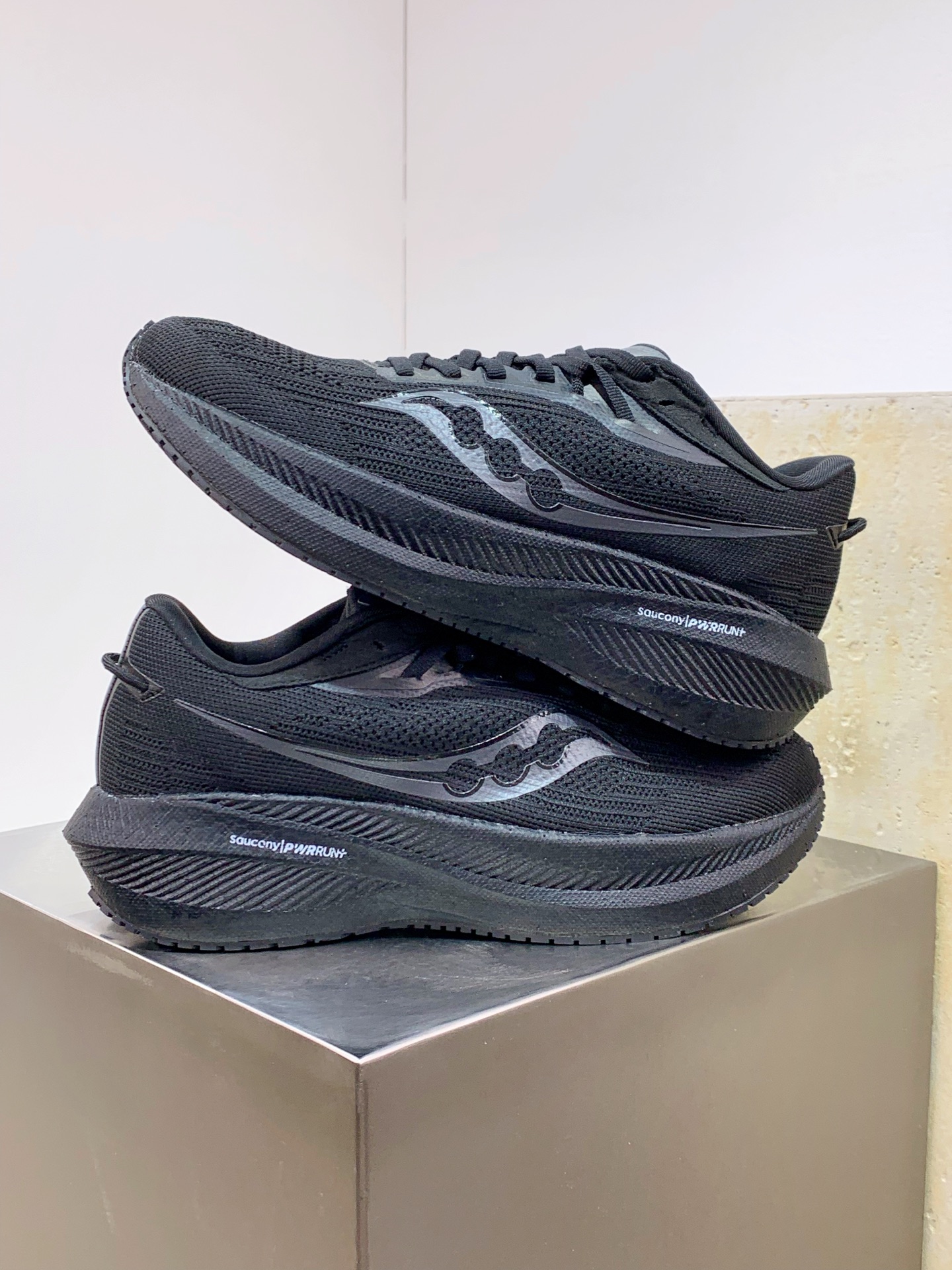 Basic Shoes Breathable M-s