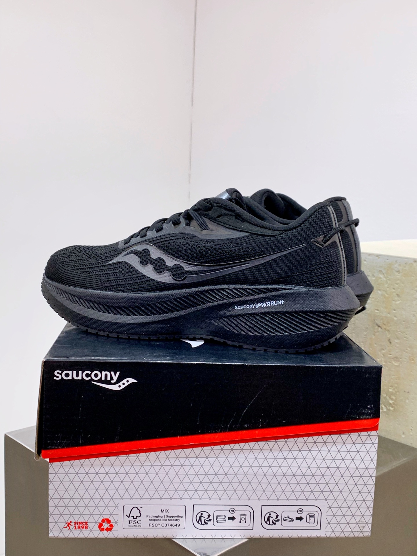 Basic Shoes Breathable M-s