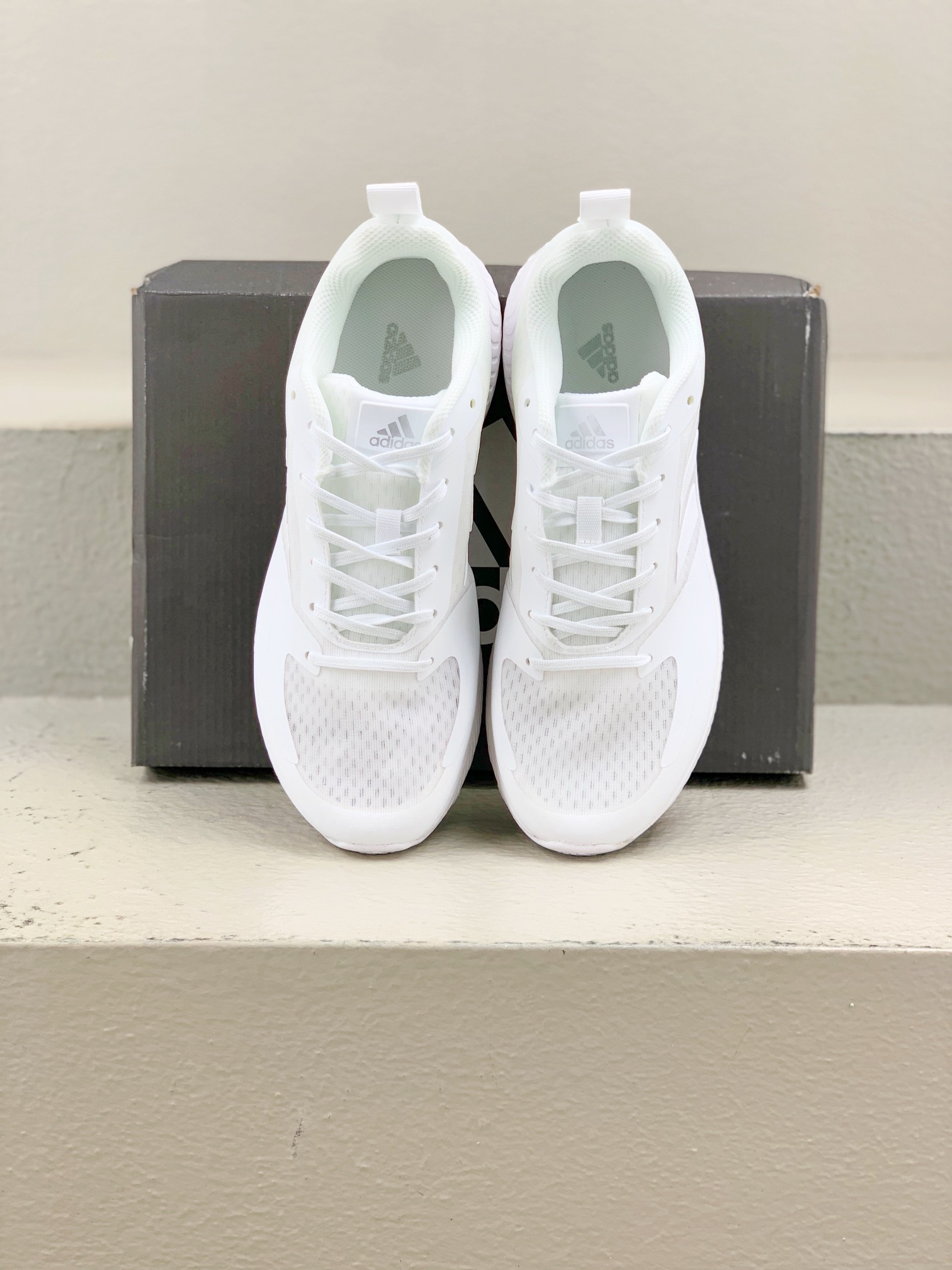 Adidas Basic Shoes Lightweight L