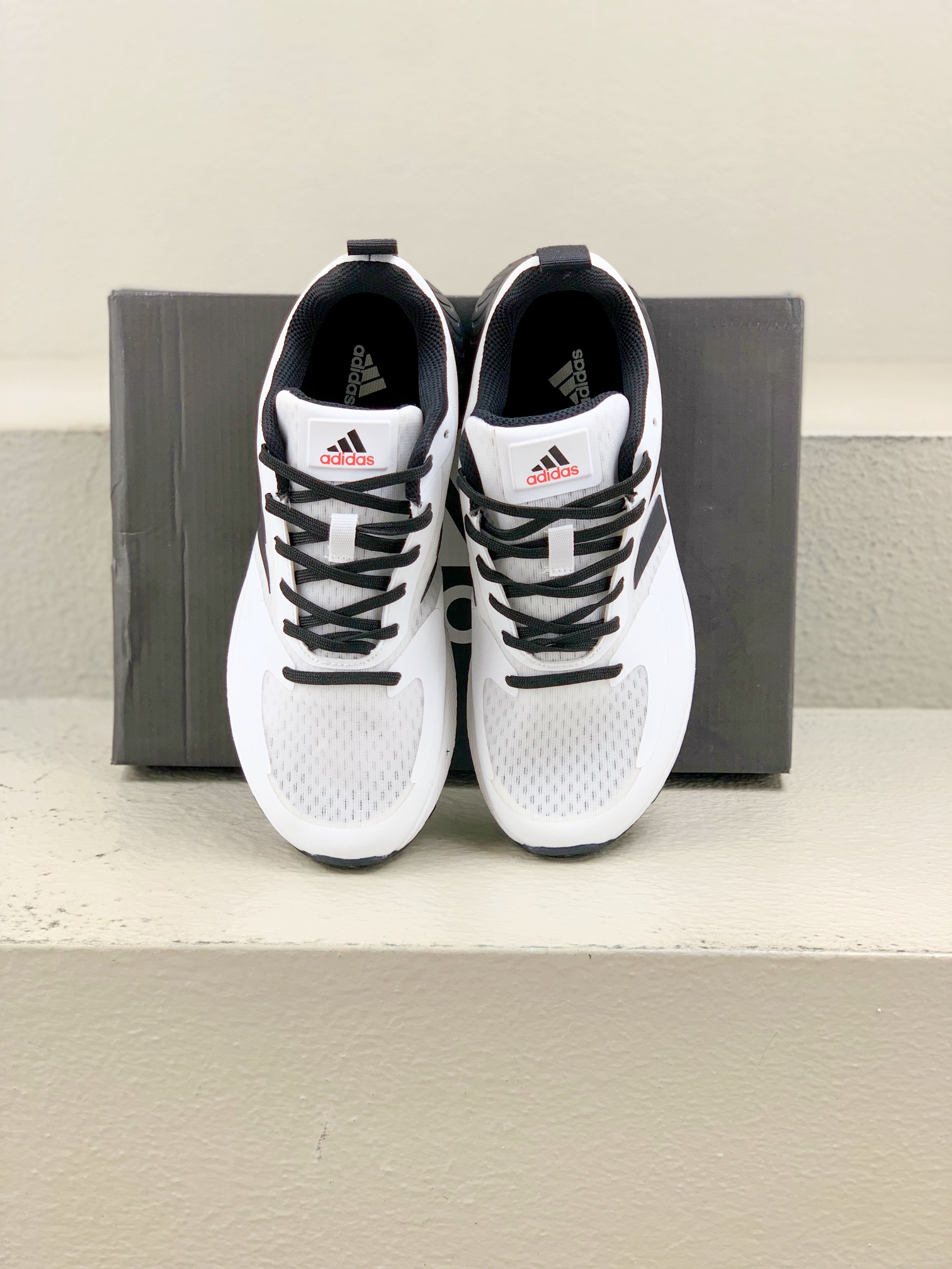 Adidas Basic Shoes Lightweight L