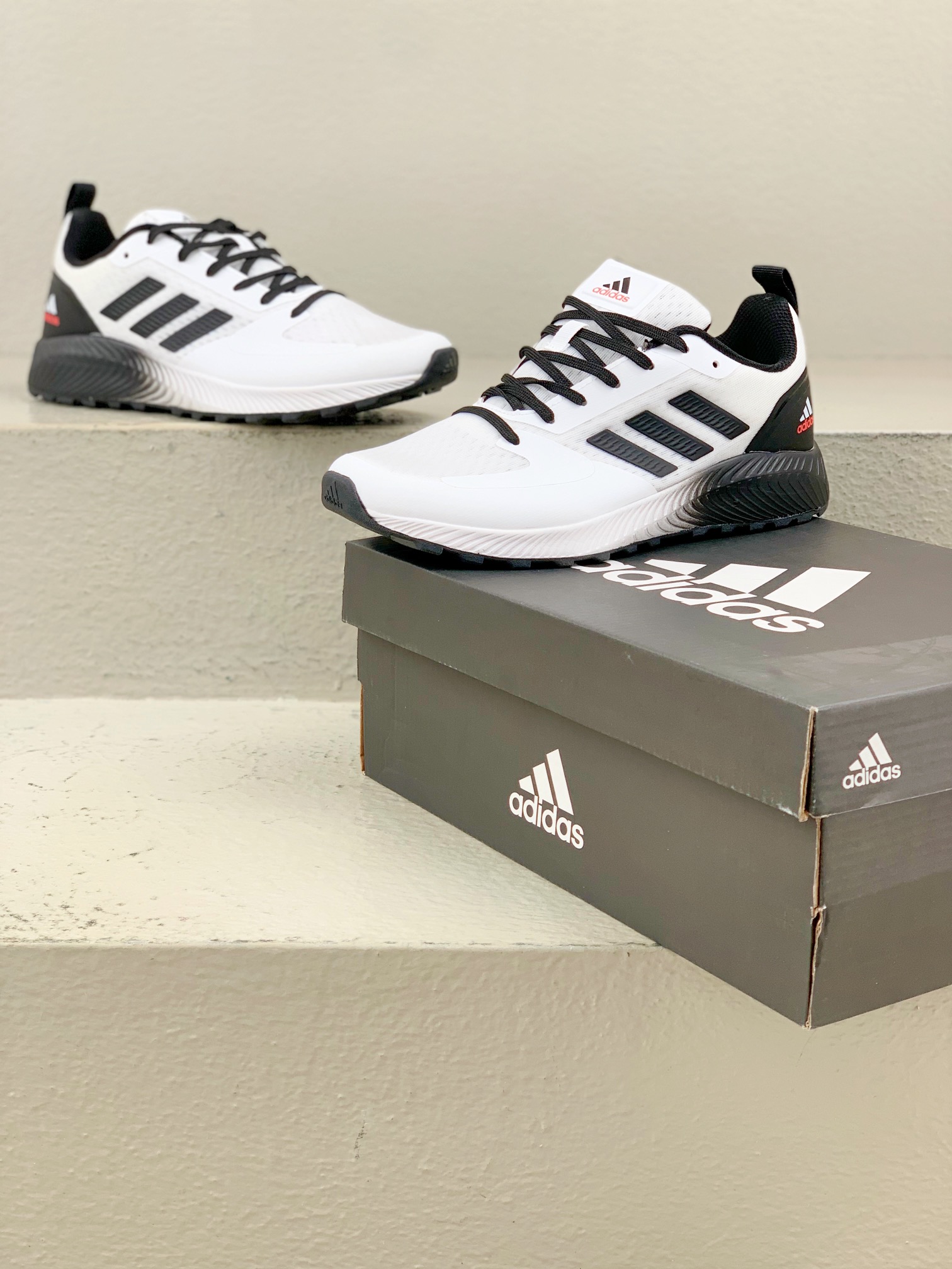 Adidas Basic Shoes Lightweight L