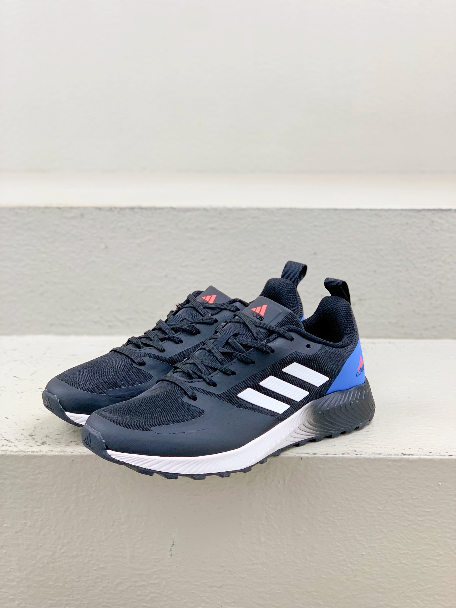 Adidas Basic Shoes Lightweight L