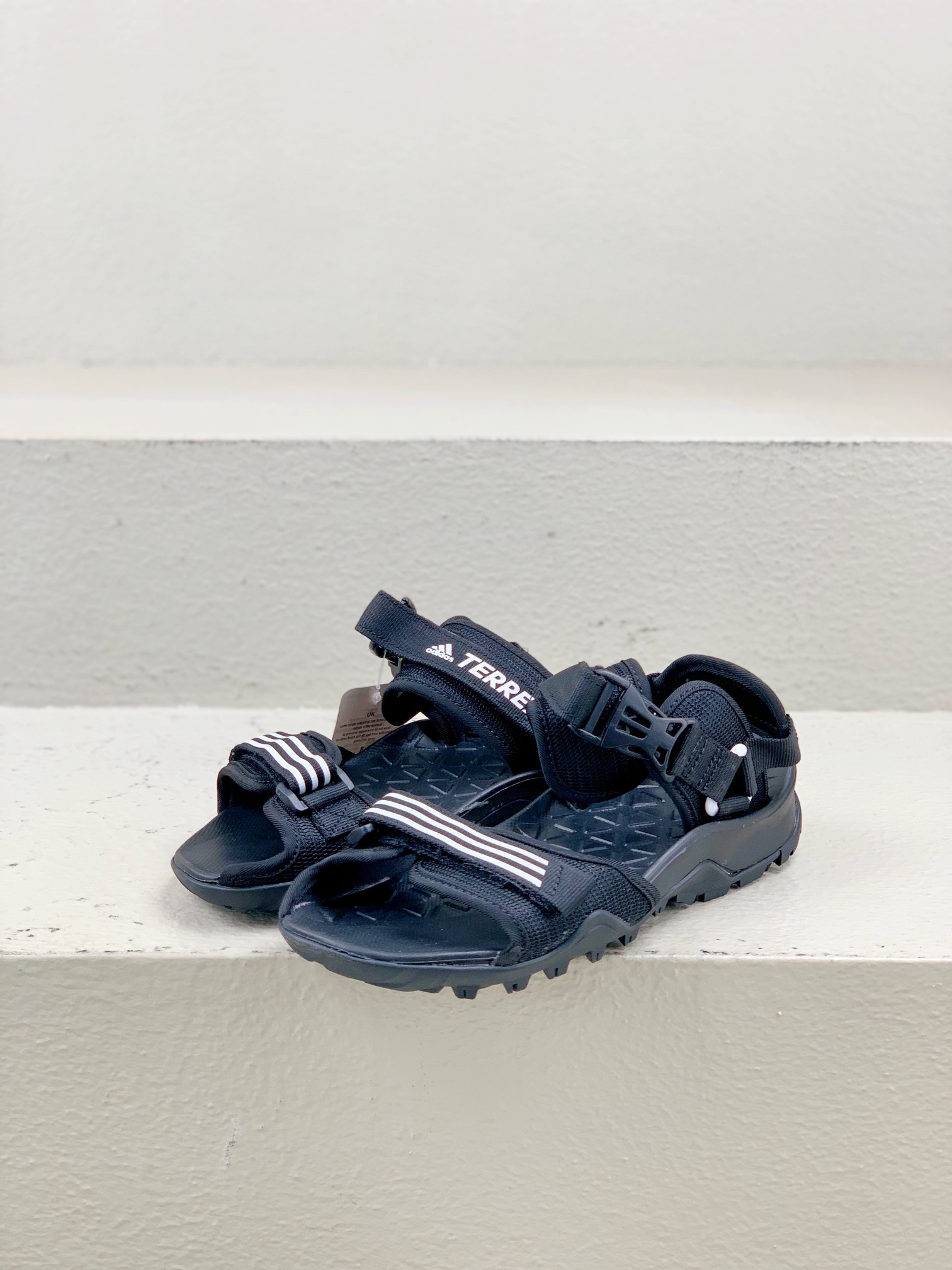 Adidas Sandals Black L-s