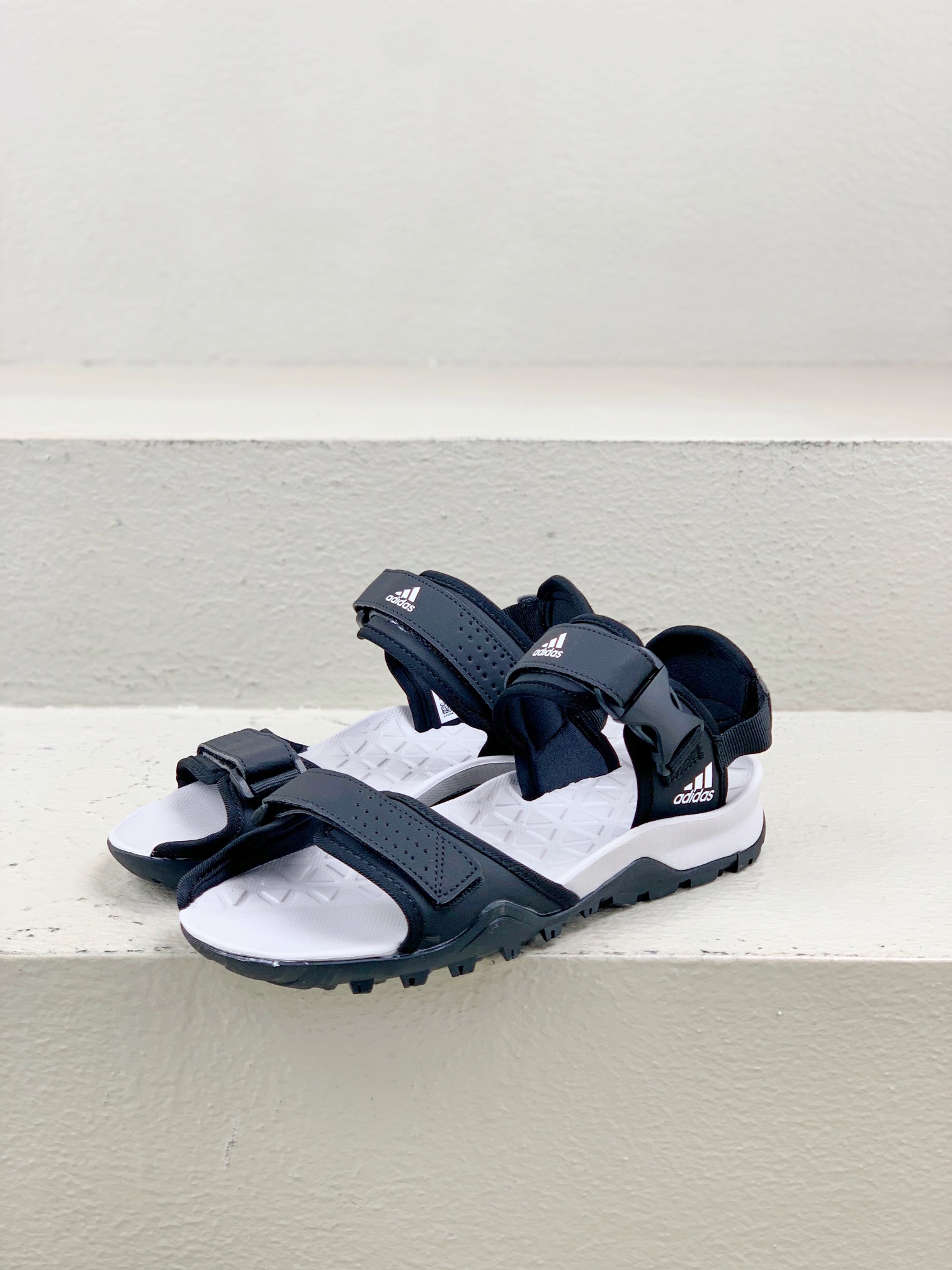 Adidas Sandals White L-s