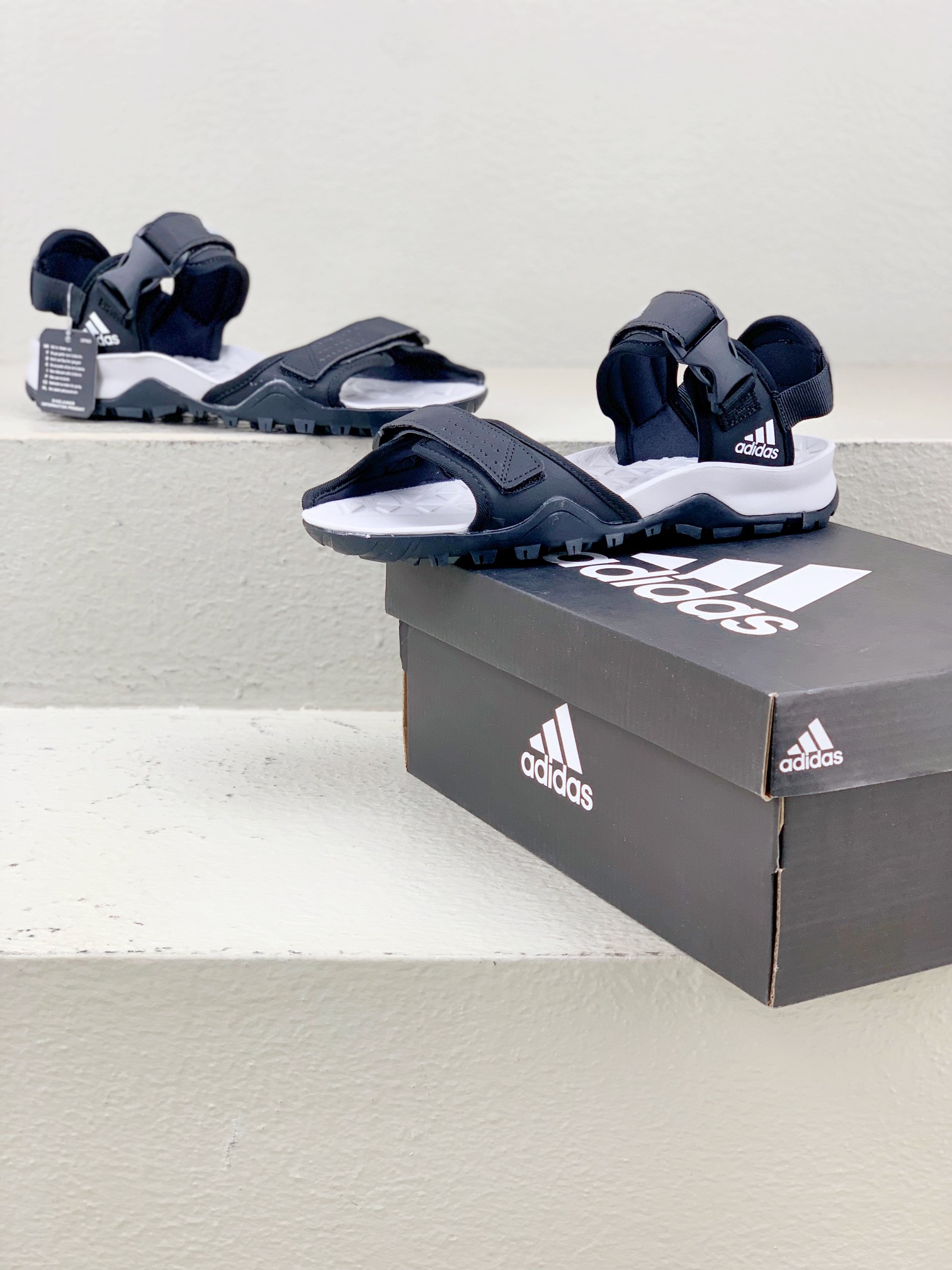 Adidas Sandals White L-s