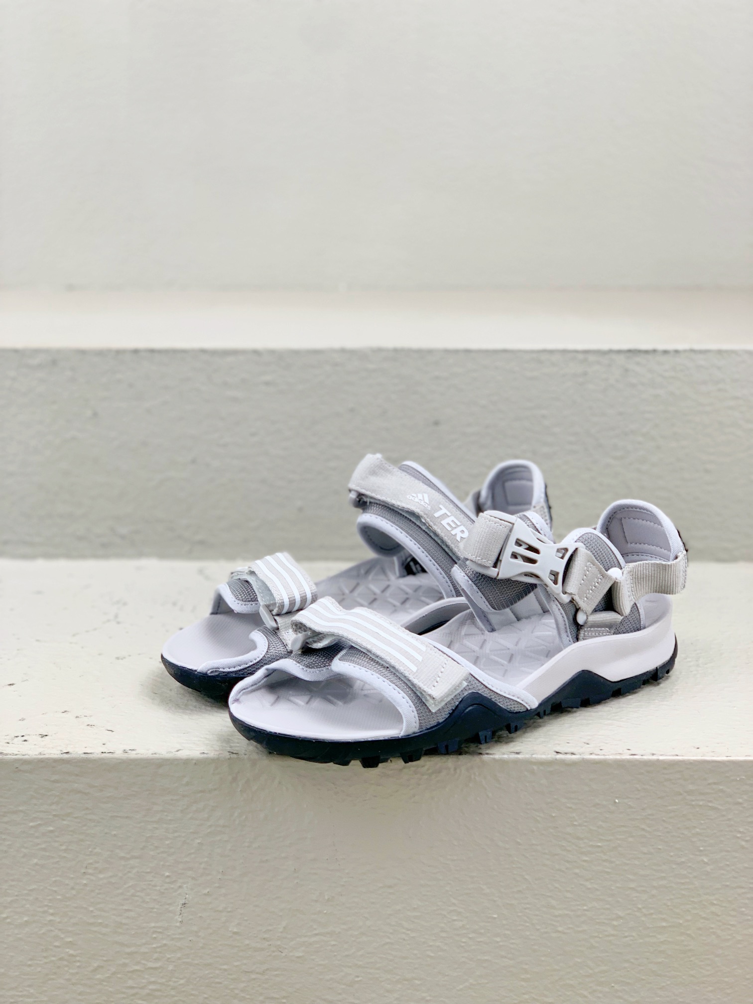 Adidas Sandals Black L-s