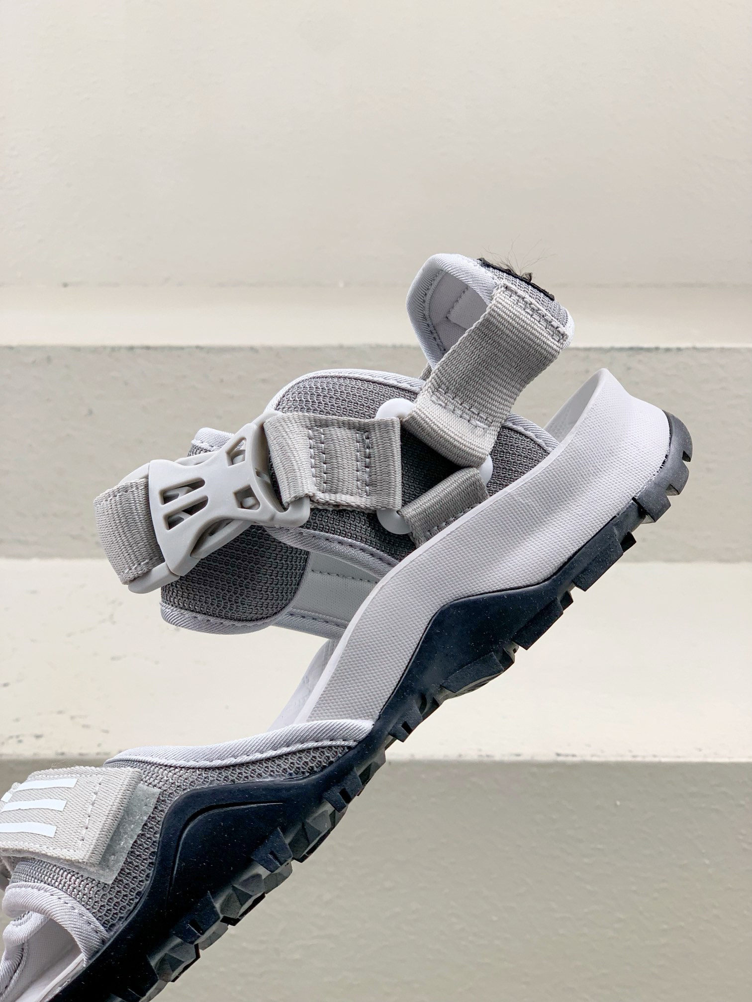 Adidas Sandals Black L-s