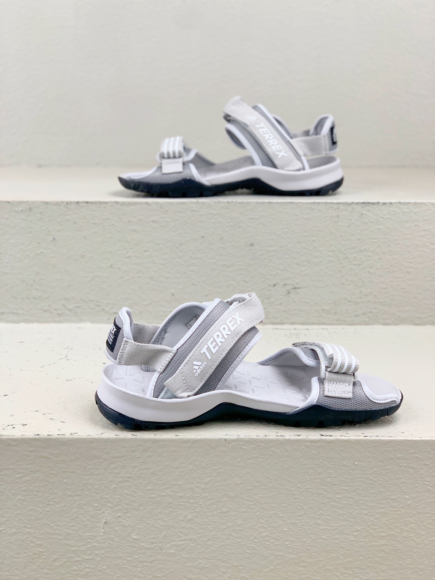 Adidas Sandals Black L-s