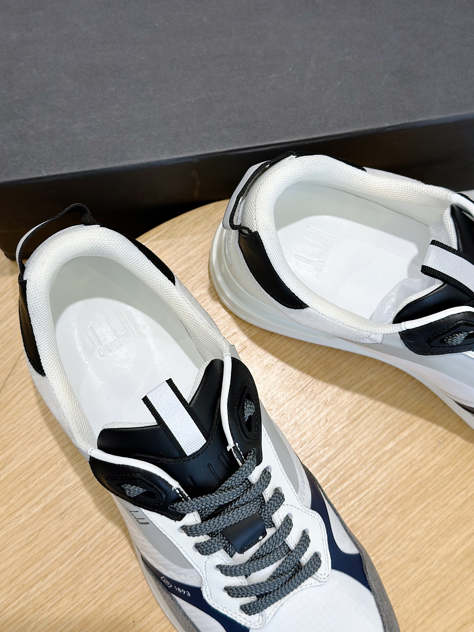 Male Sneakers Shock Absorbing L-s