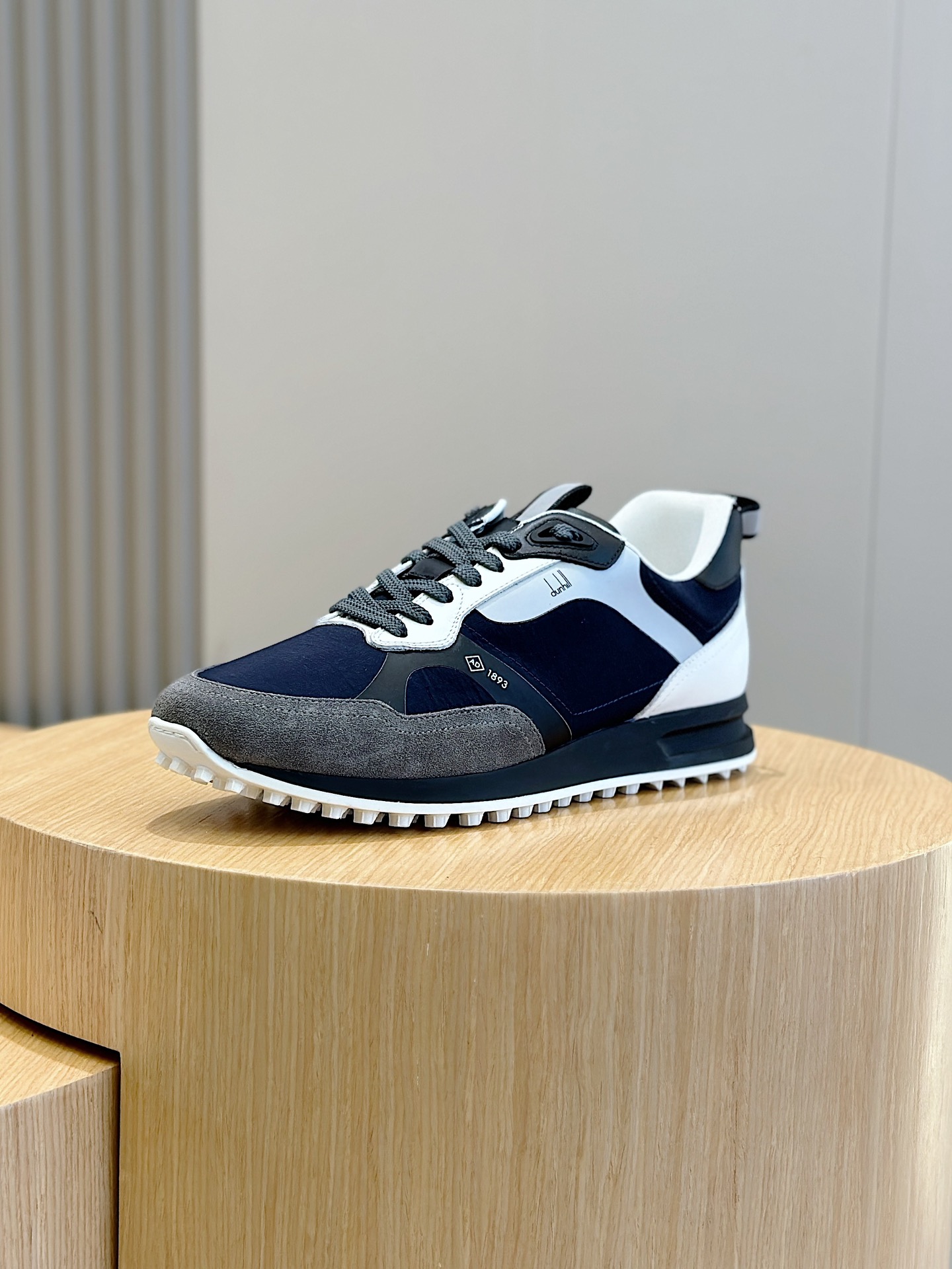 Male Sneakers Shock Absorbing L-s