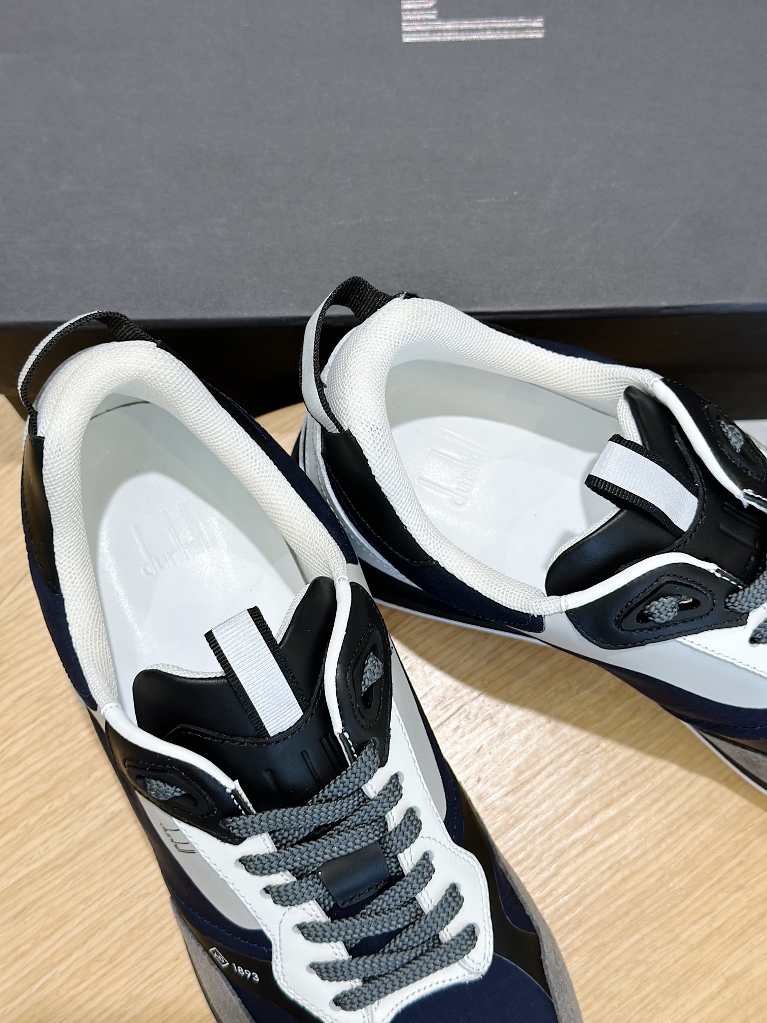 Male Sneakers Shock Absorbing L-s