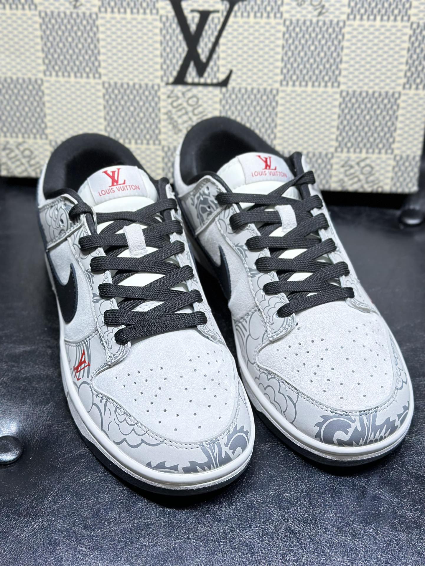 Dior Nike Board Shoes L