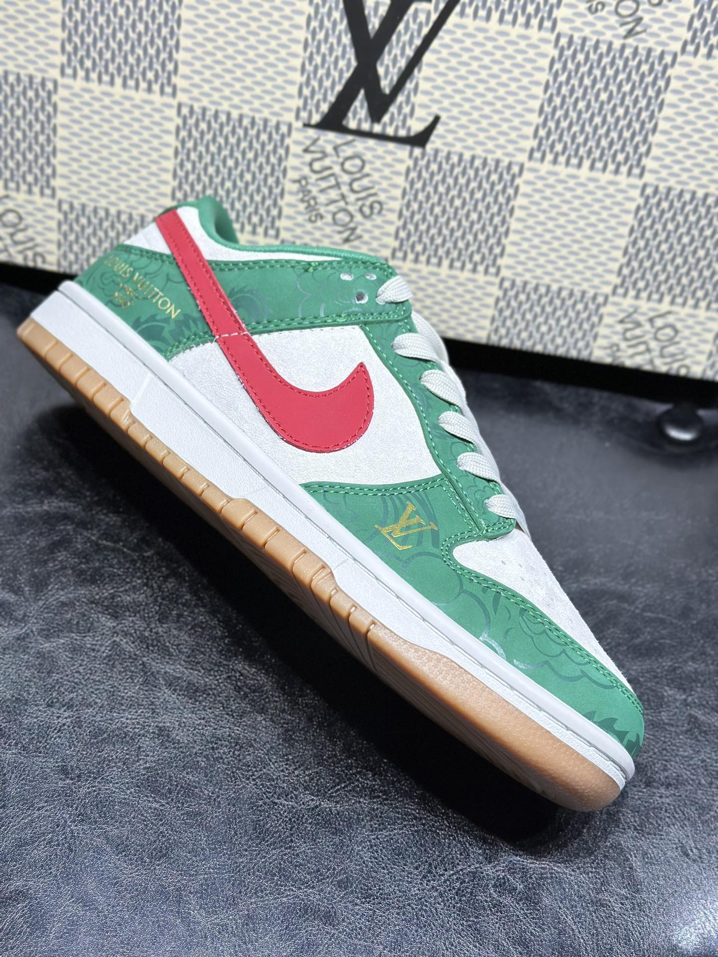 Dior Nike Board Shoes L