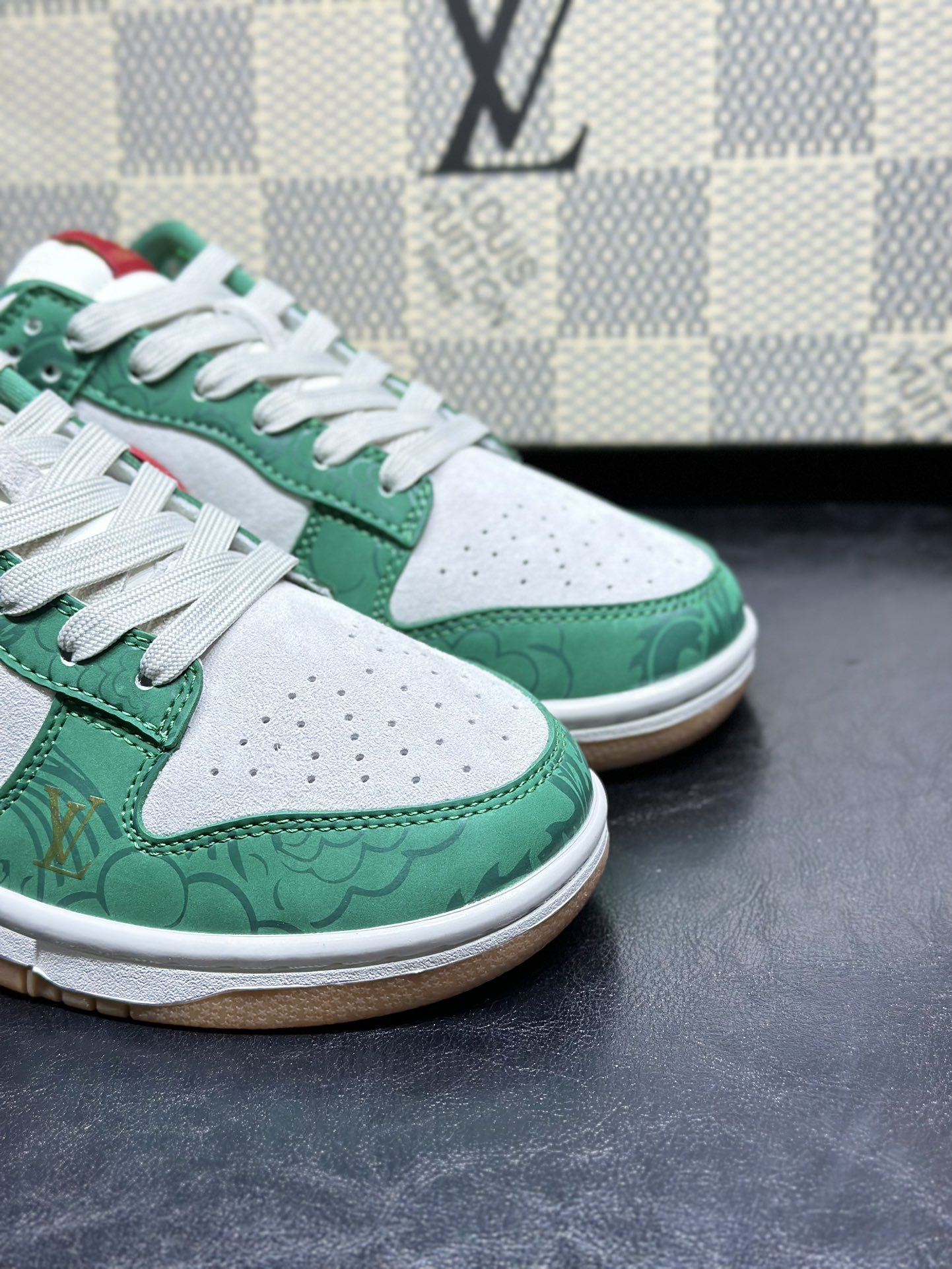 Dior Nike Board Shoes L