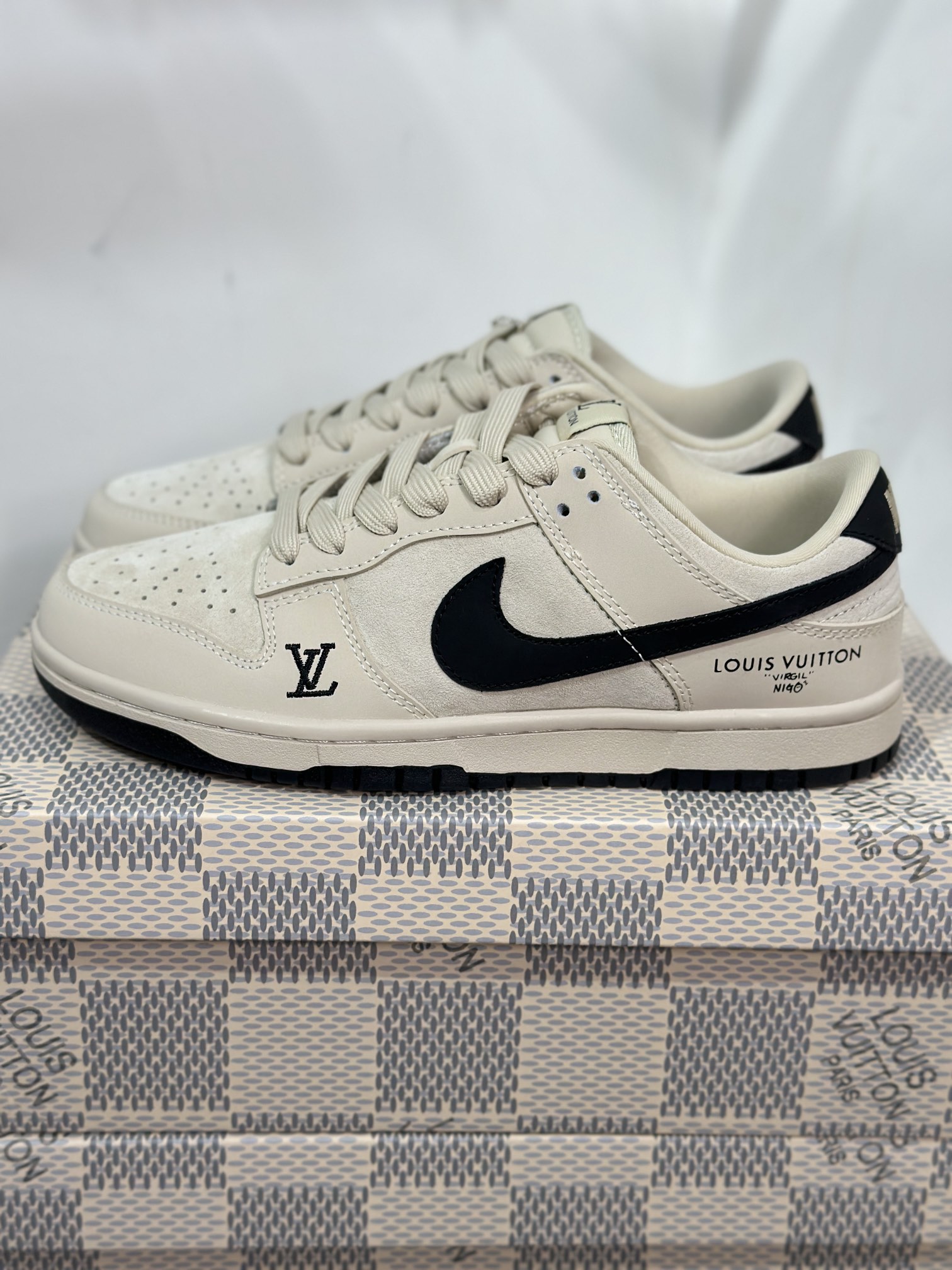 Dior Nike Board Shoes L