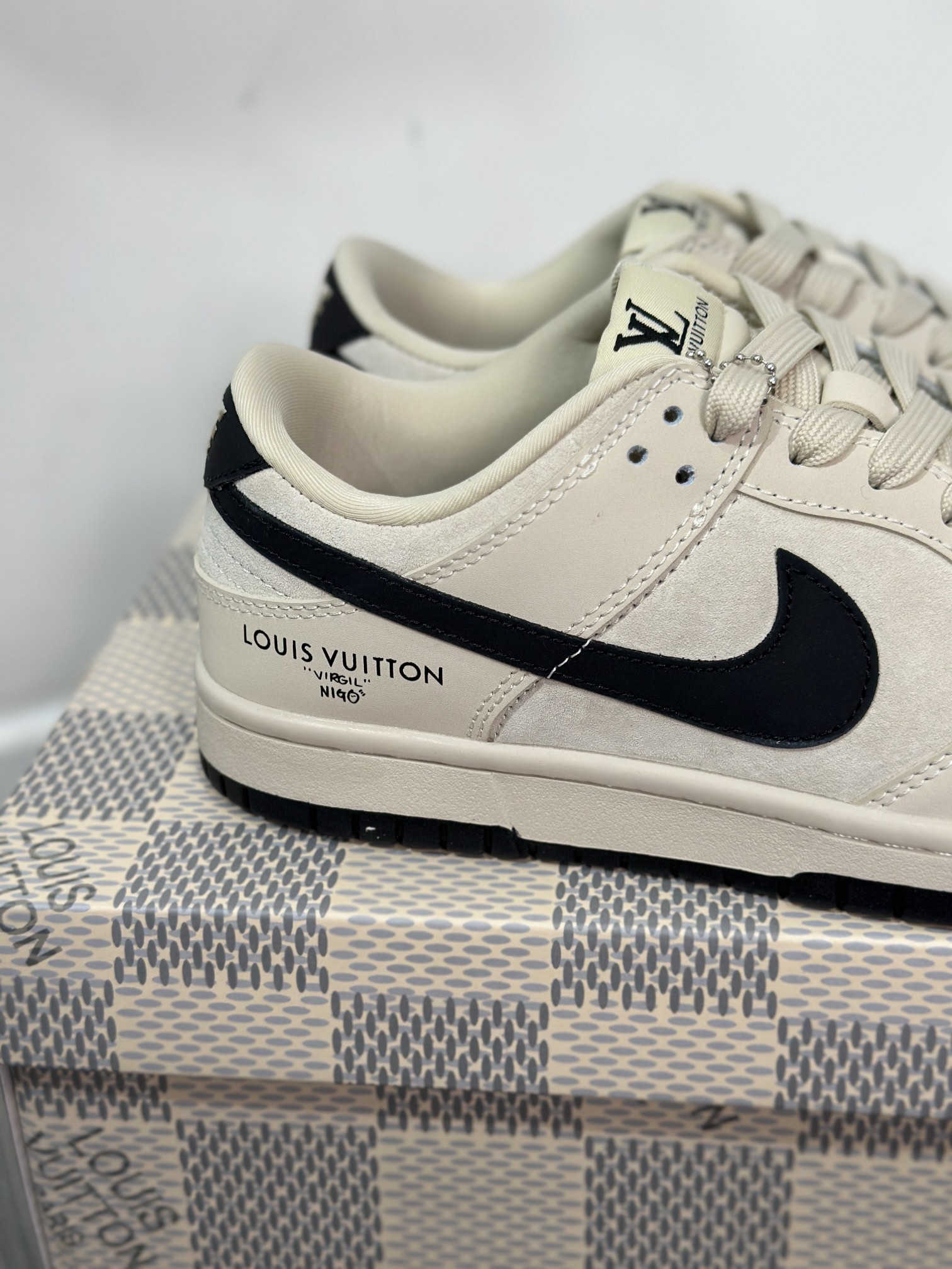 Dior Nike Board Shoes L