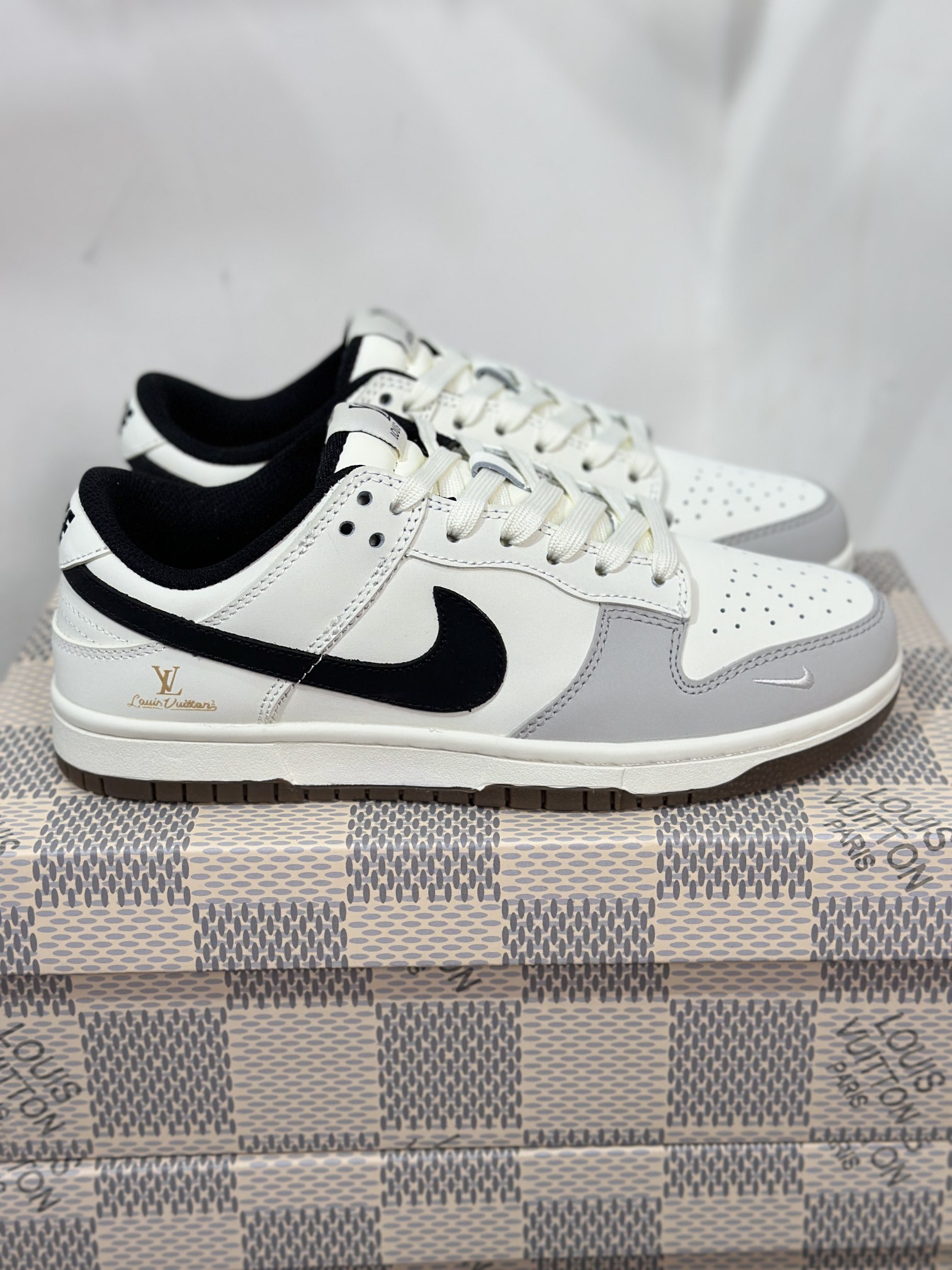 Dior Nike Board Shoes L
