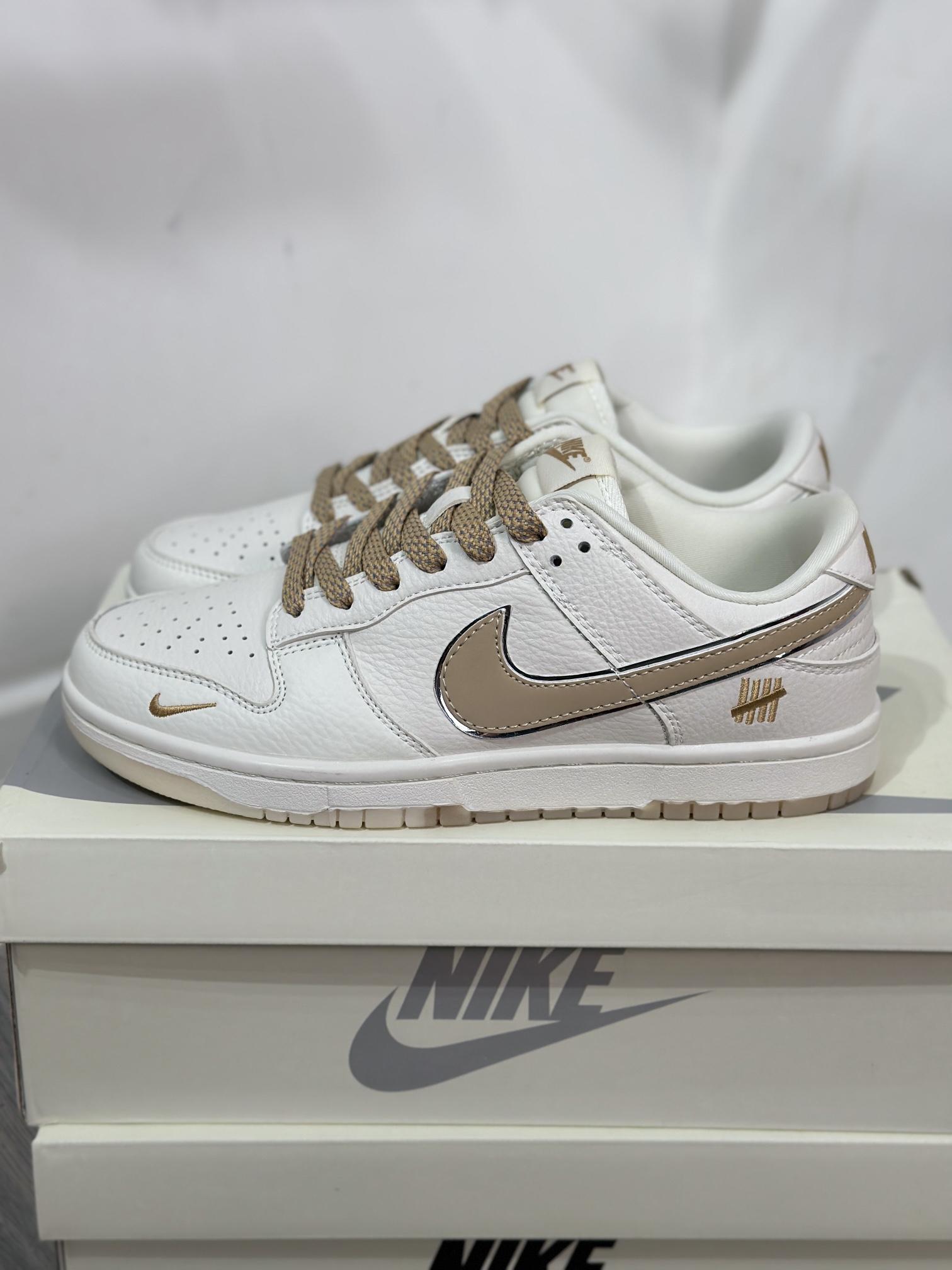 Dior Nike Board Shoes L