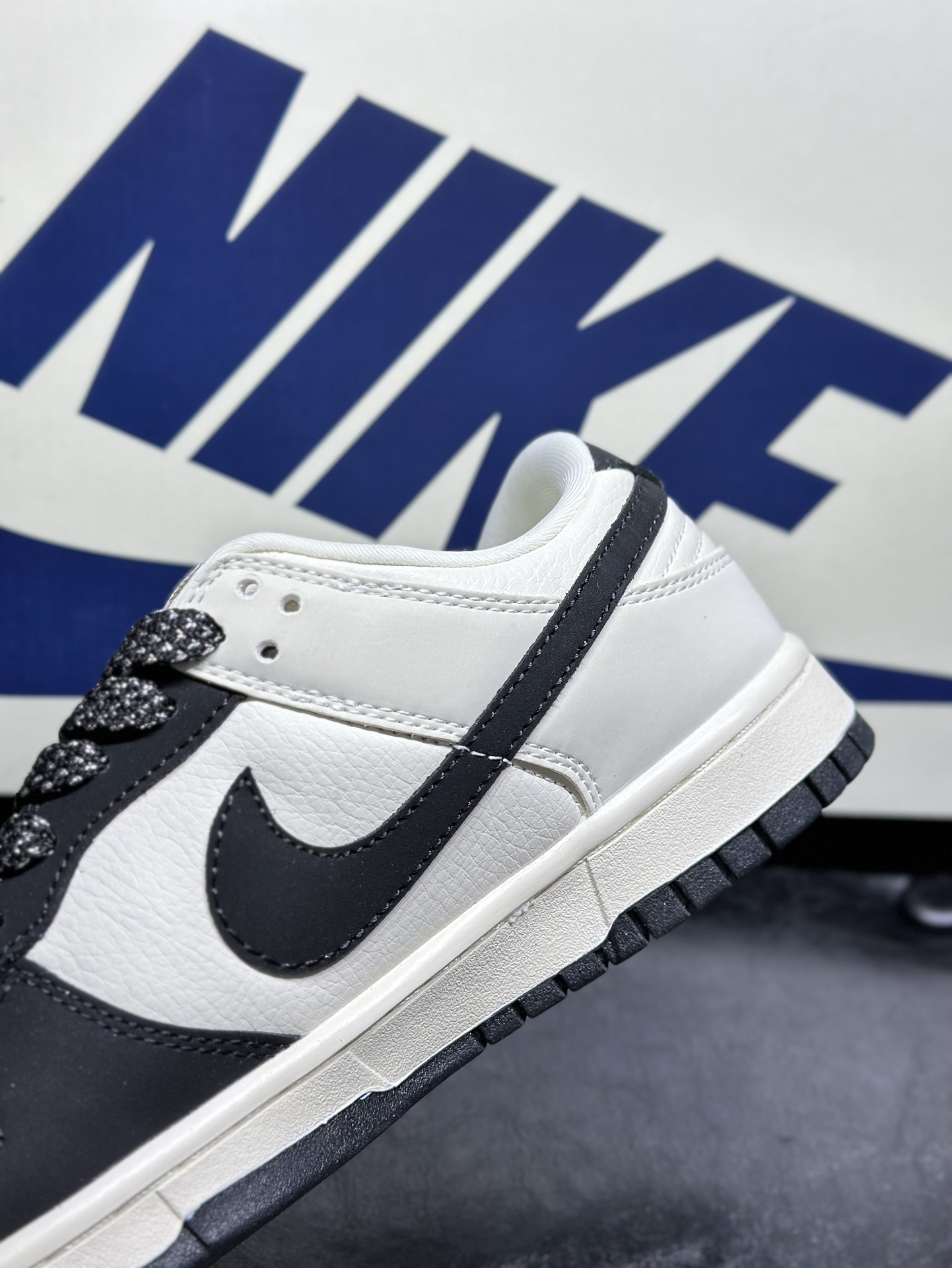 Dior Nike Board Shoes L