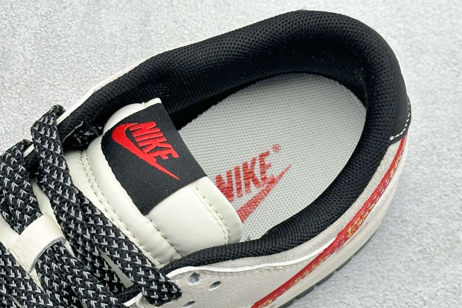 Nike Board Shoes L-s