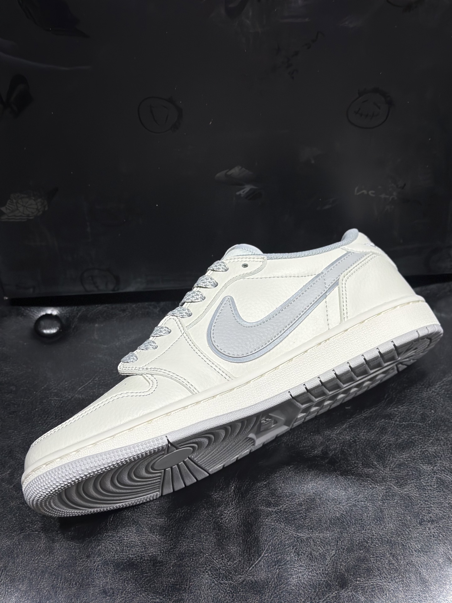 Nike Basic Shoes L