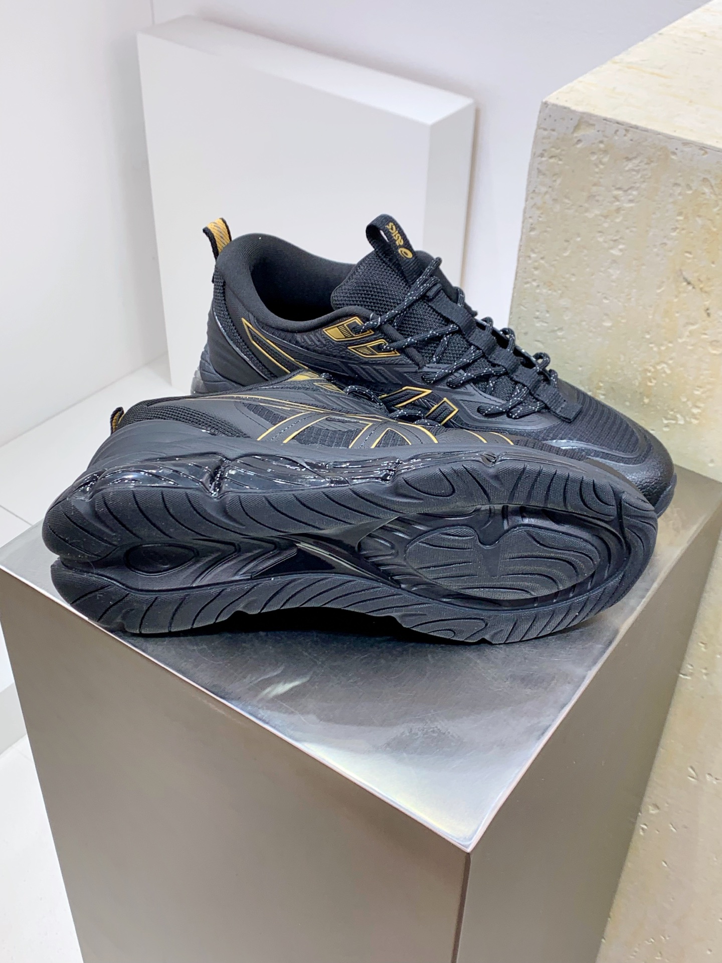 Asics Male Sneakers Breathable M-l-s