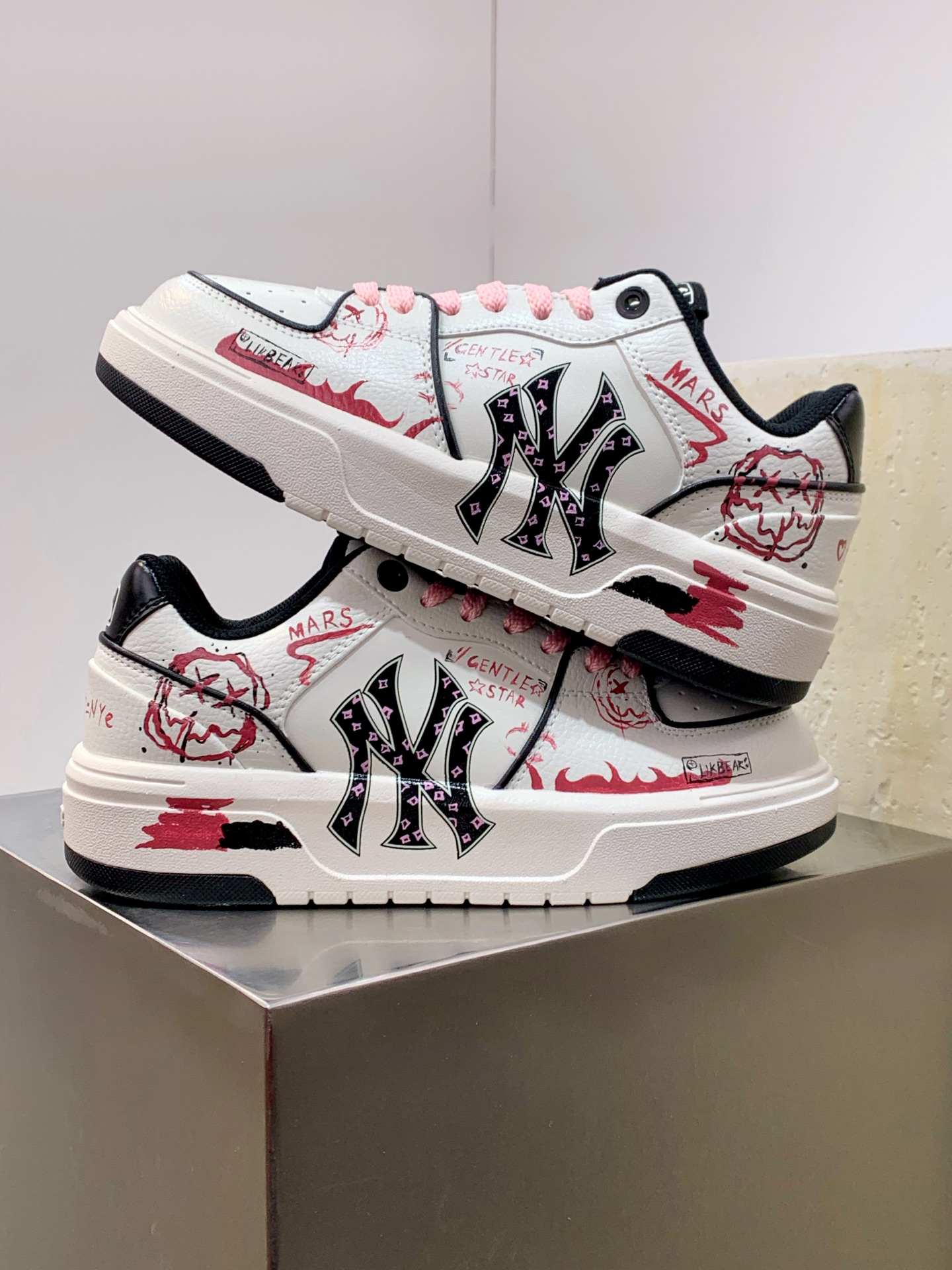 Nike Running Shoes M-l-s