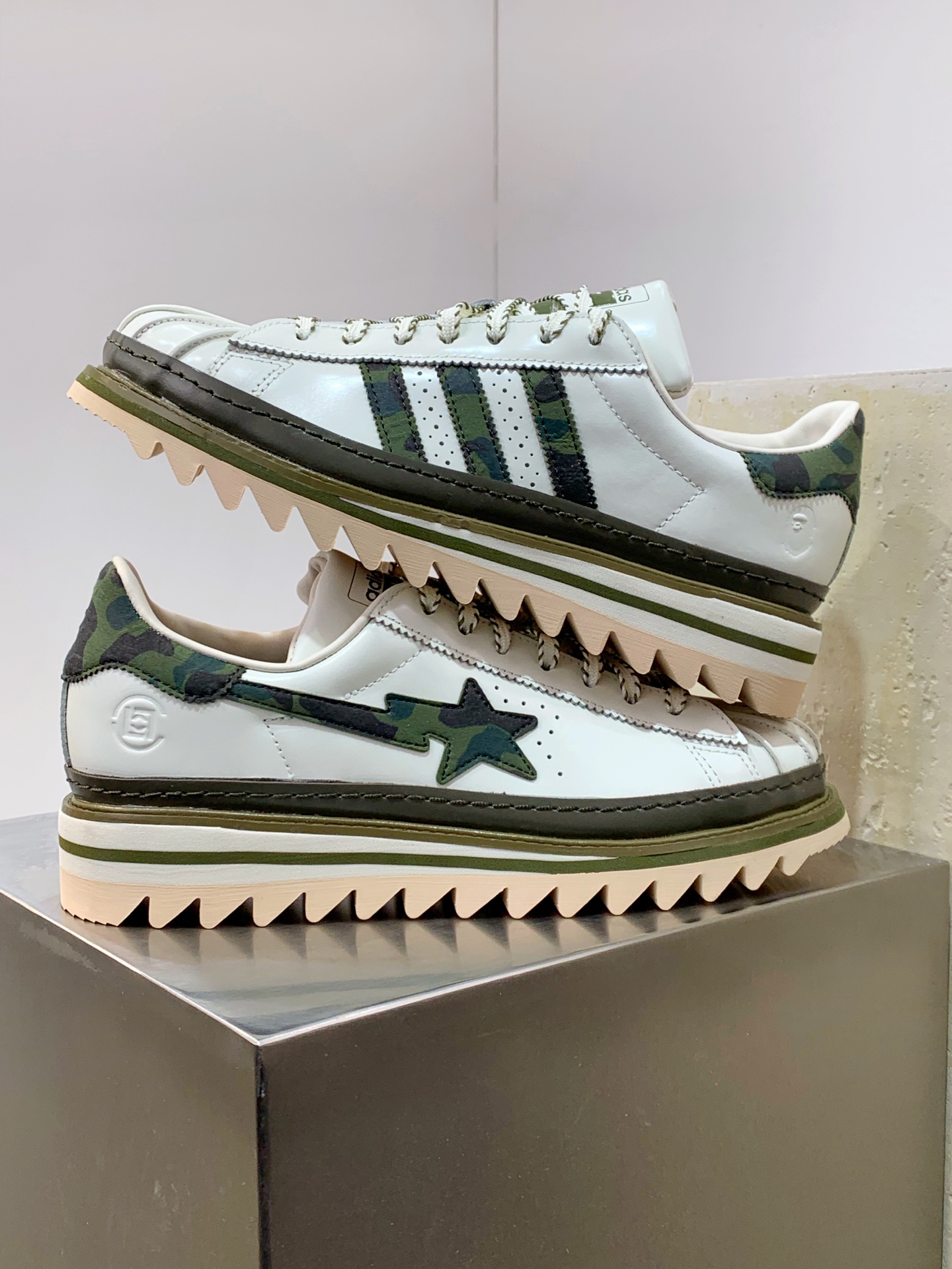 Adidas Board Shoes L-s