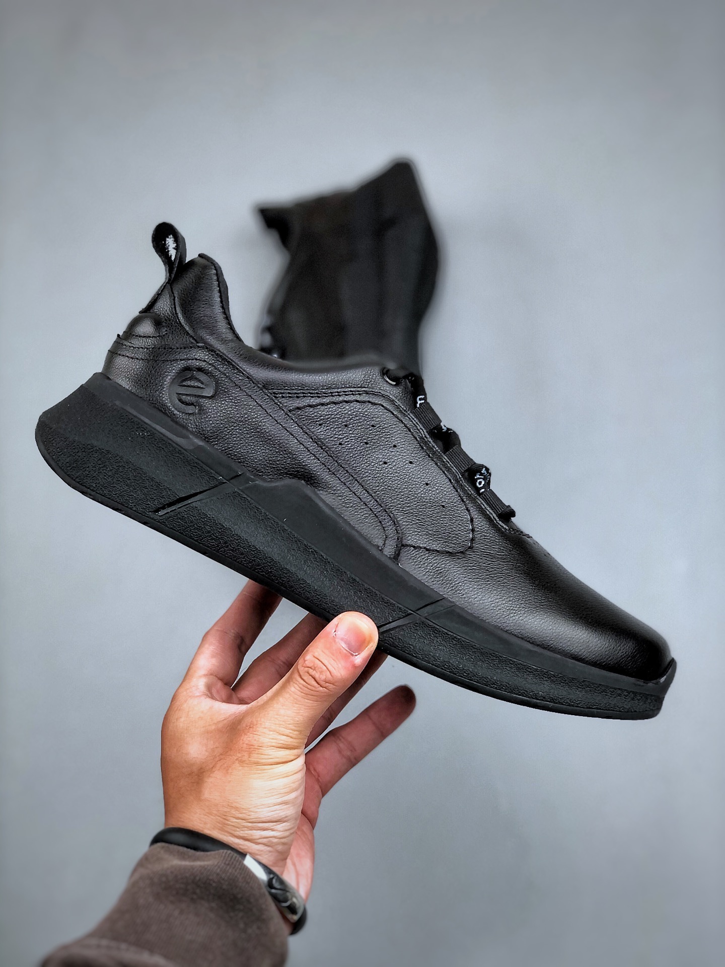 Male Sneakers Breathable