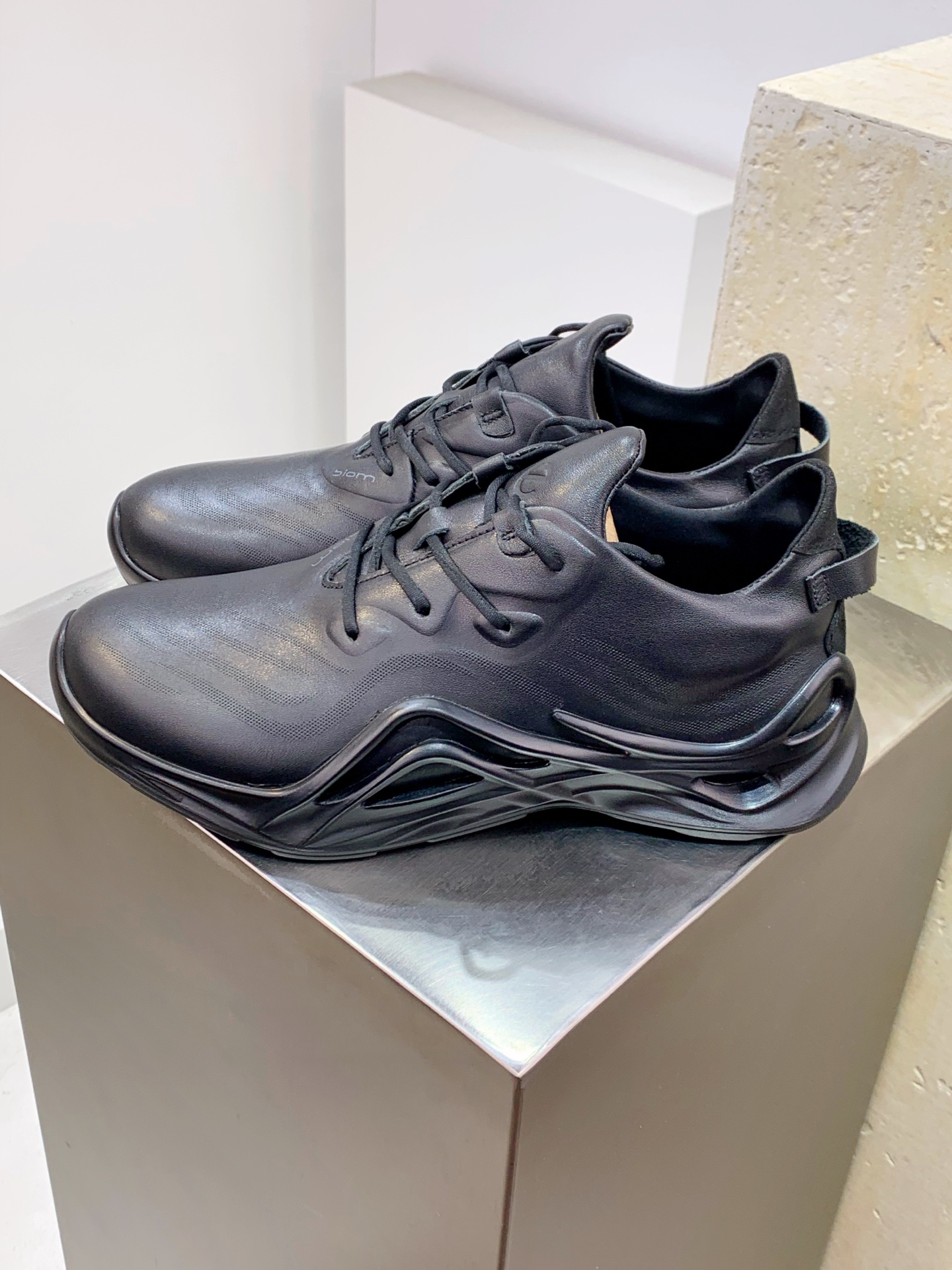 Male Leather Shoes Breathable L