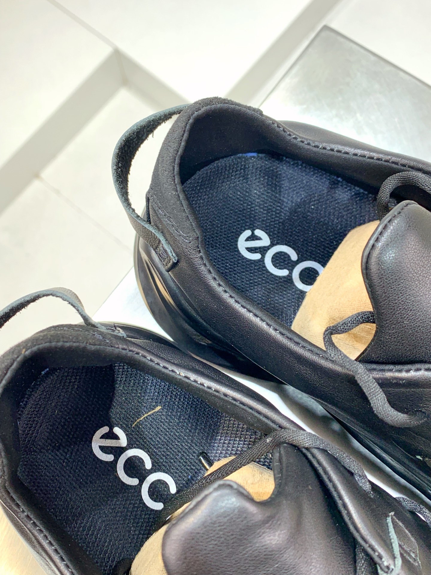 Male Leather Shoes Breathable L