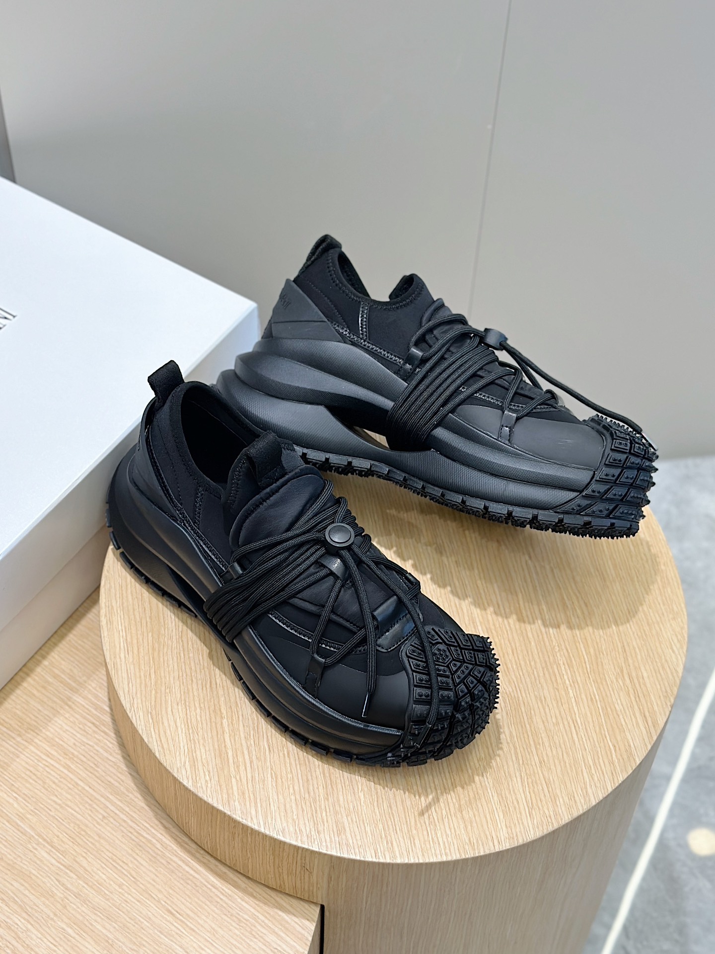 Armani Male Sneakers M-s