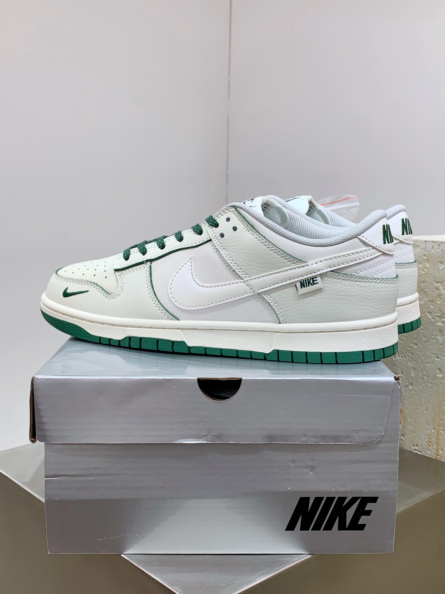 Nike Board Shoes M-l