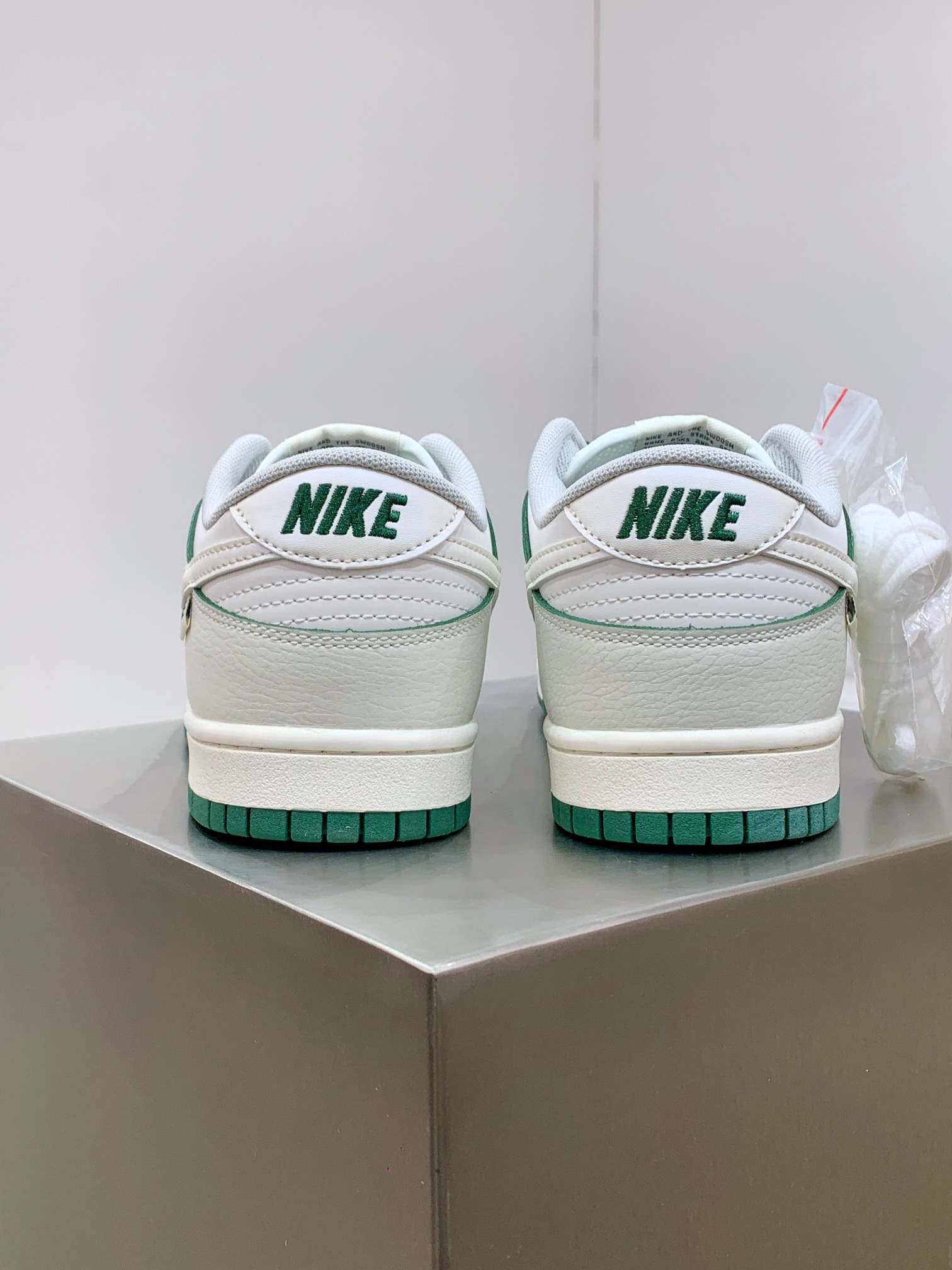 Nike Board Shoes M-l