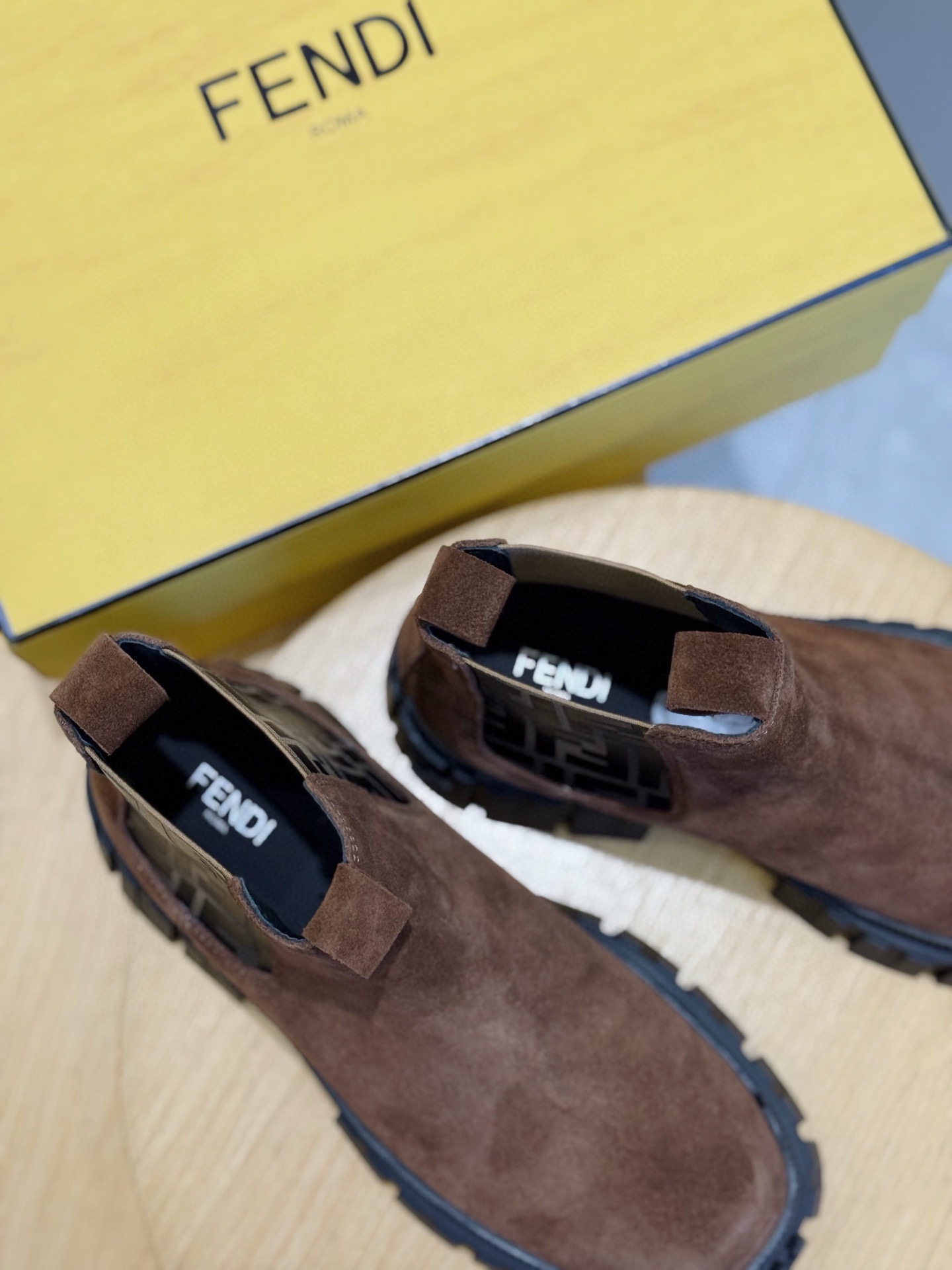 Fendi Basic Shoes Black S