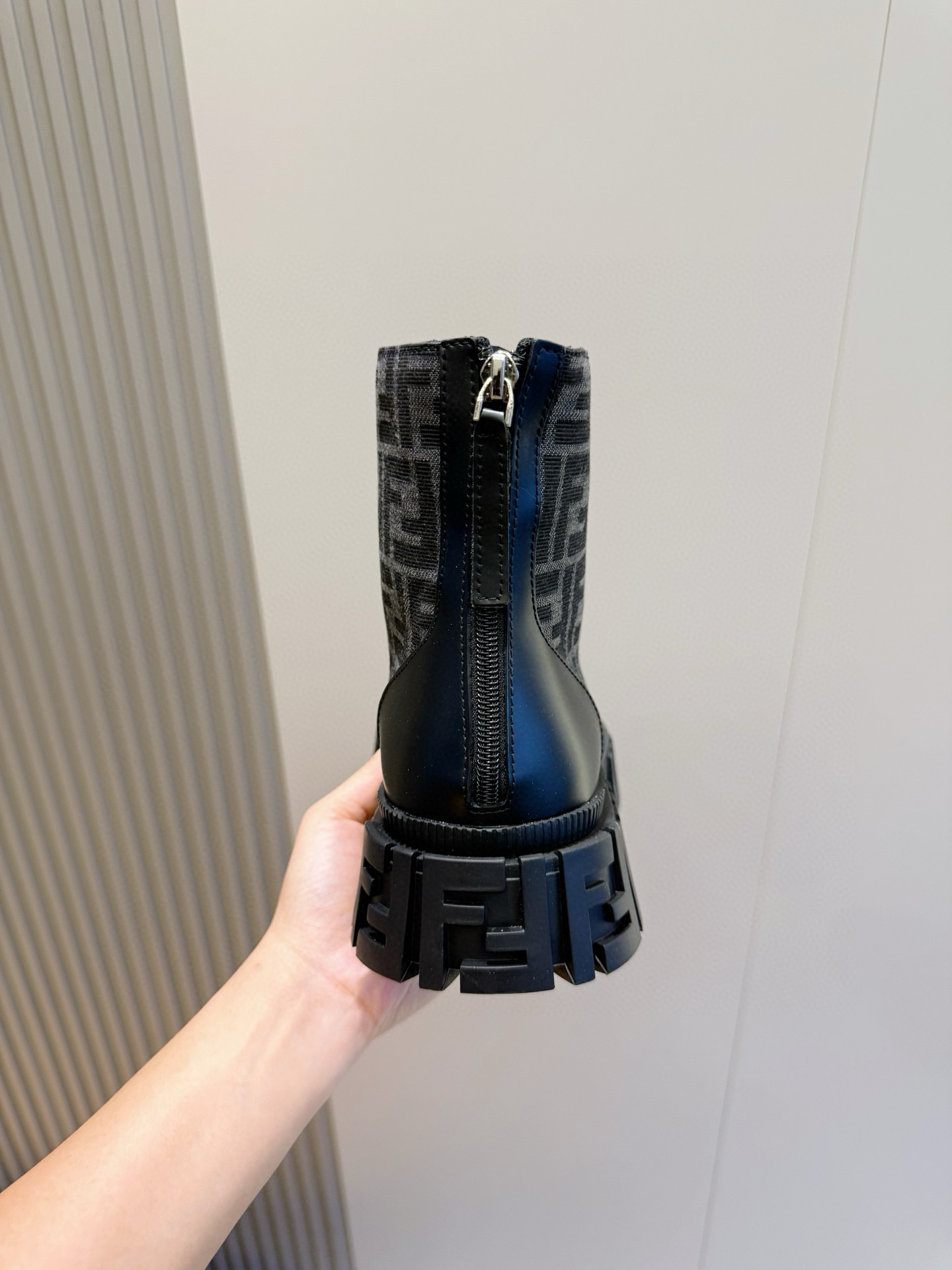 Fendi Basic Shoes Black S