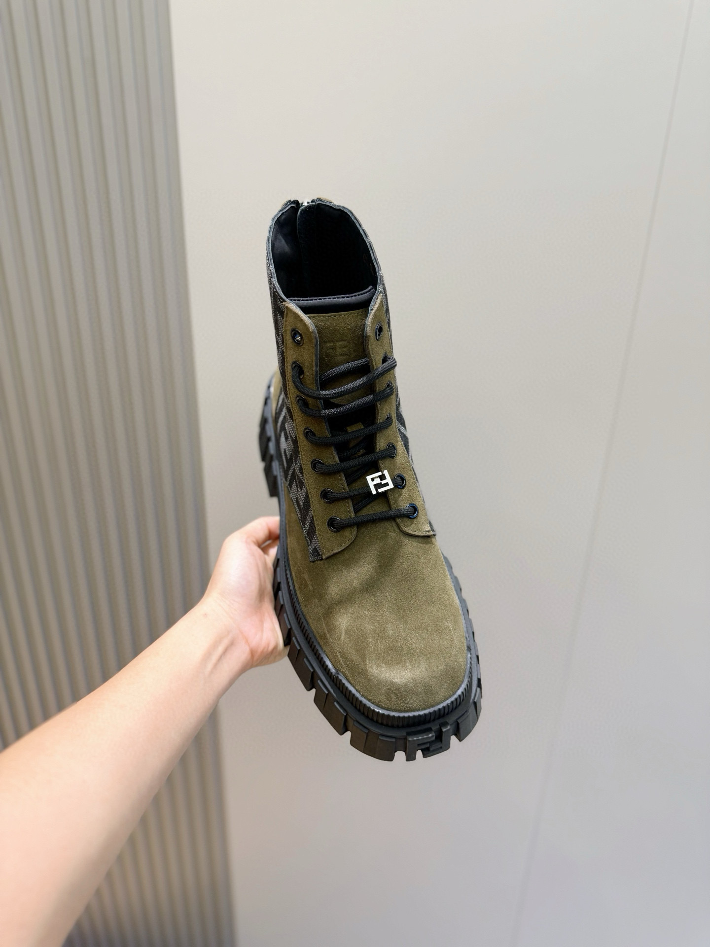 Fendi Basic Shoes Black S