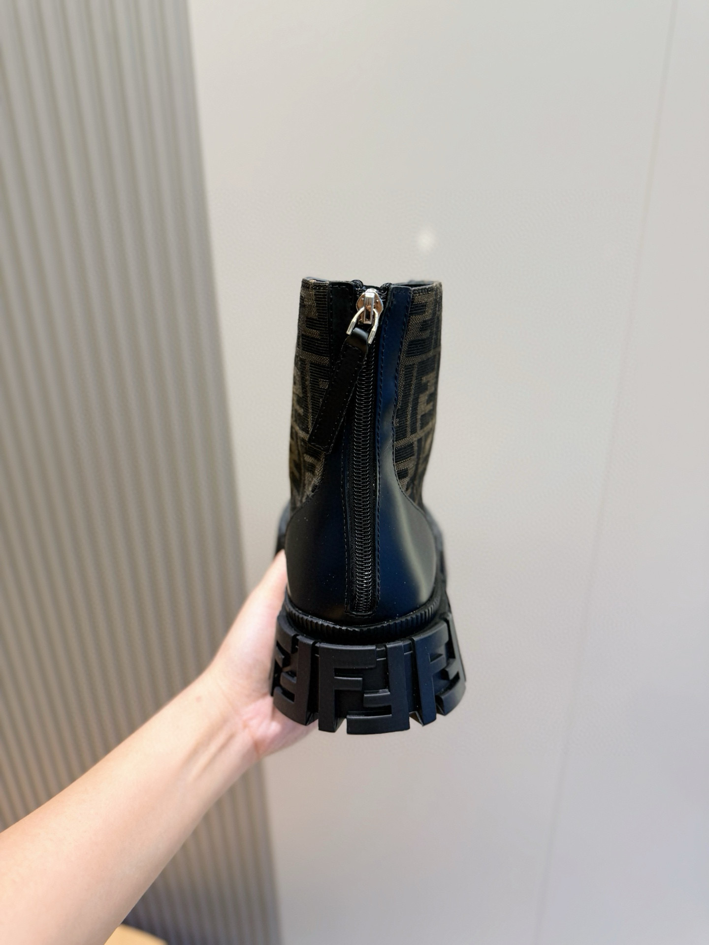 Fendi Basic Shoes Black S