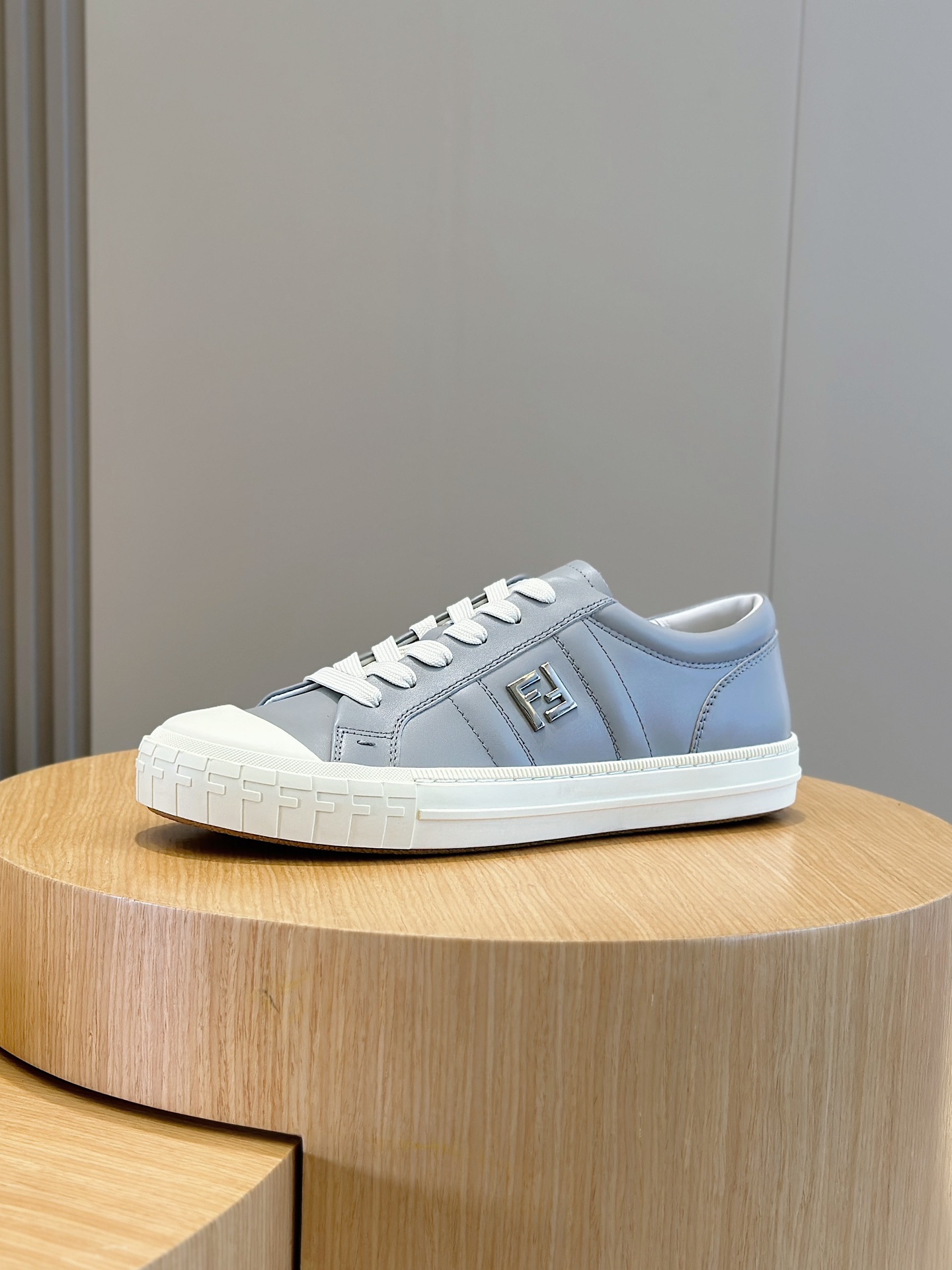 Fendi Male Leather Shoes Cow Leather M-s