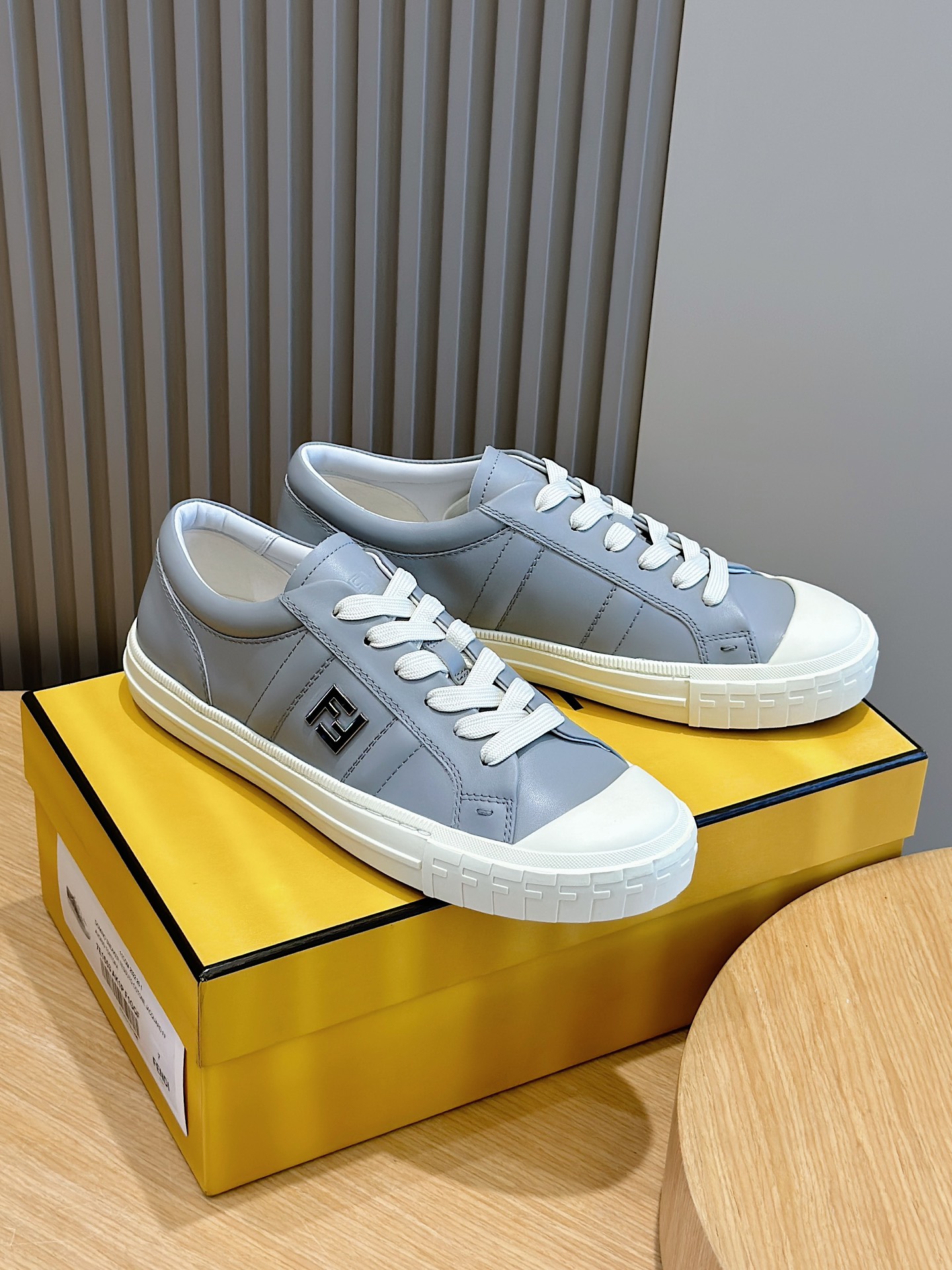 Fendi Male Leather Shoes Cow Leather M-s