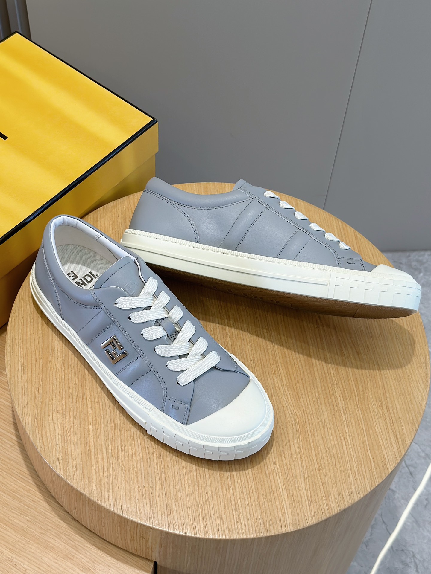 Fendi Male Leather Shoes Cow Leather M-s