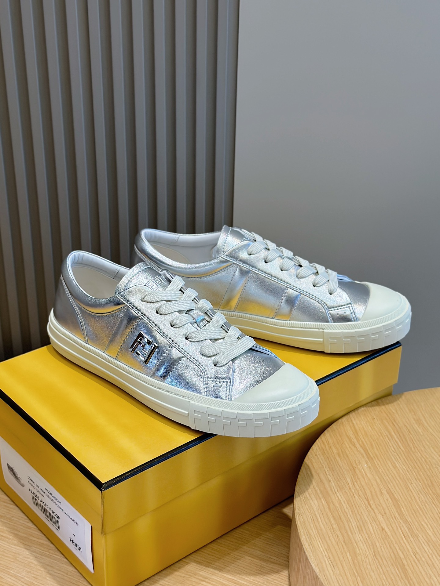 Fendi Male Leather Shoes Cow Leather M-s