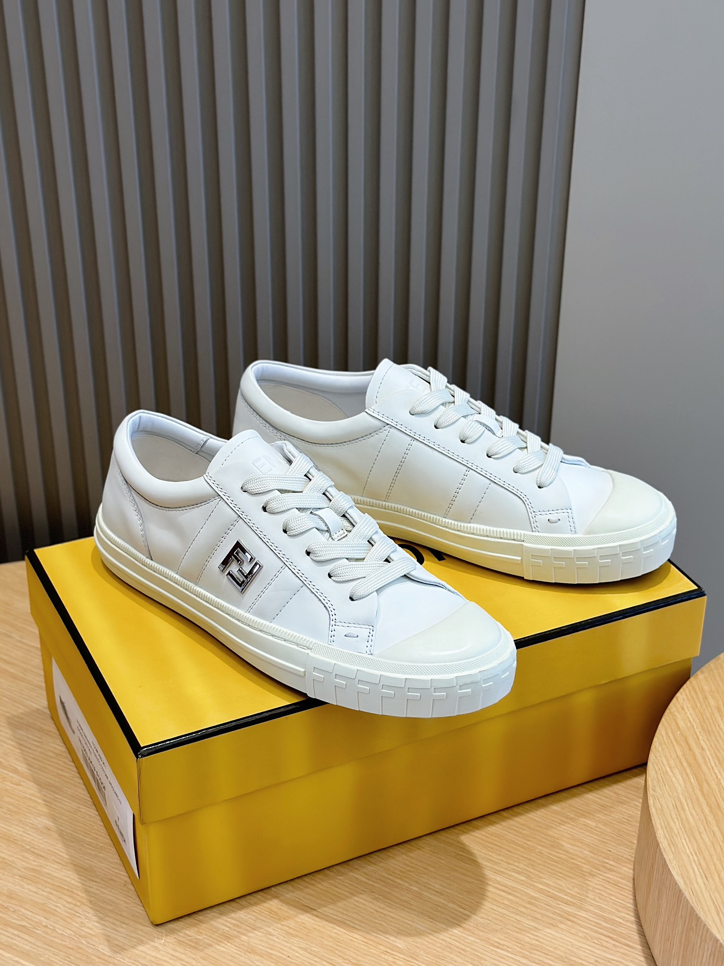 Fendi Male Leather Shoes Cow Leather M-s