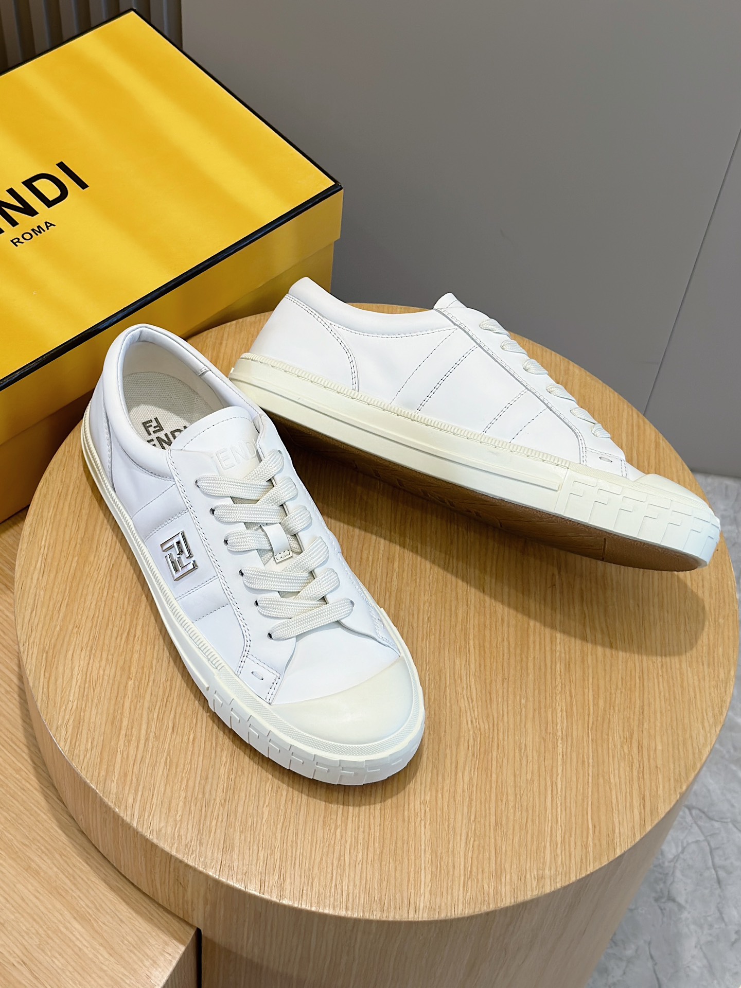 Fendi Male Leather Shoes Cow Leather M-s