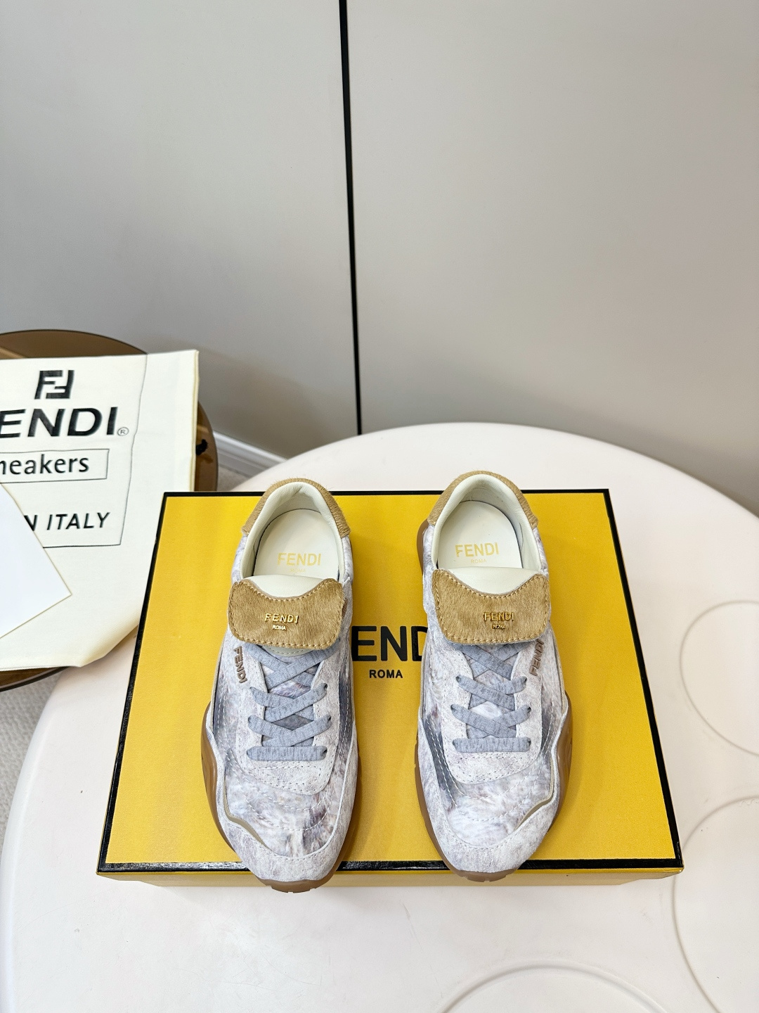 Fendi Male Sneakers Lightweight S