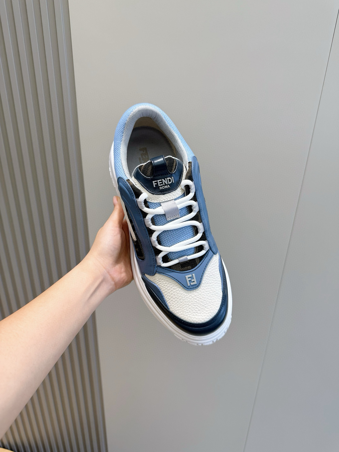 Fendi Sneakers White M-s