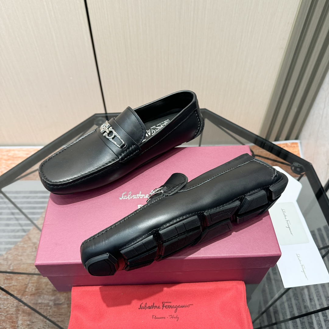 Ferragamo Basic Shoes M